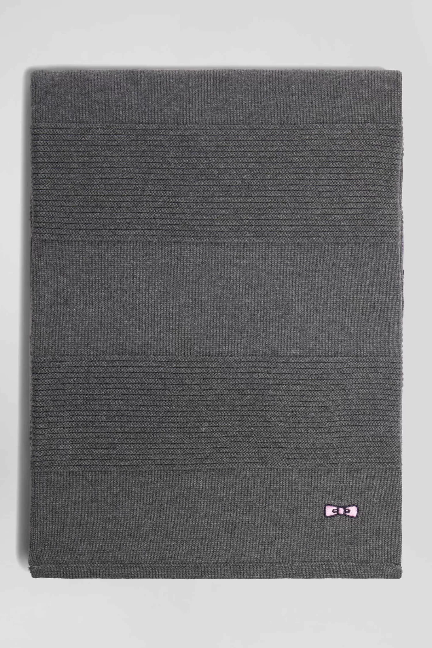 anthracite_grey_striped_cotton_scarf_2.webp Eden Park Anthracite grey striped cotton scarf< Scarves And Wraps