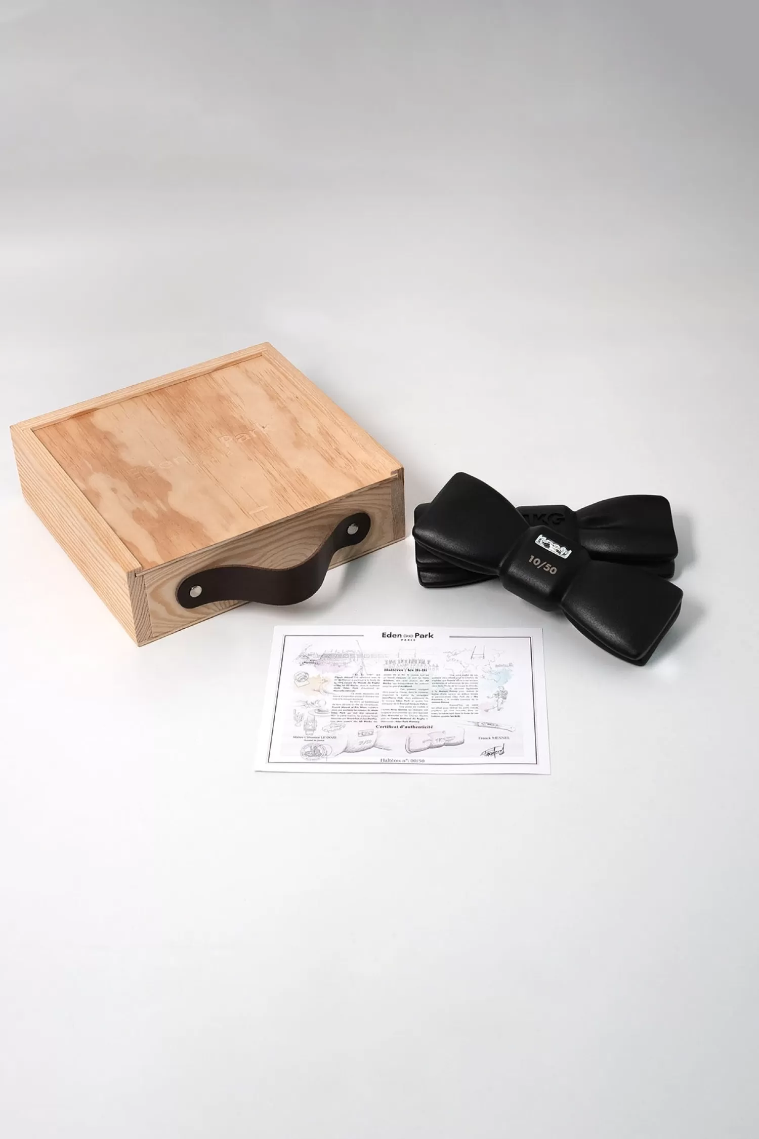 Eden Park Bi-Bi bow-tie dumbbells Black< Dumbbell