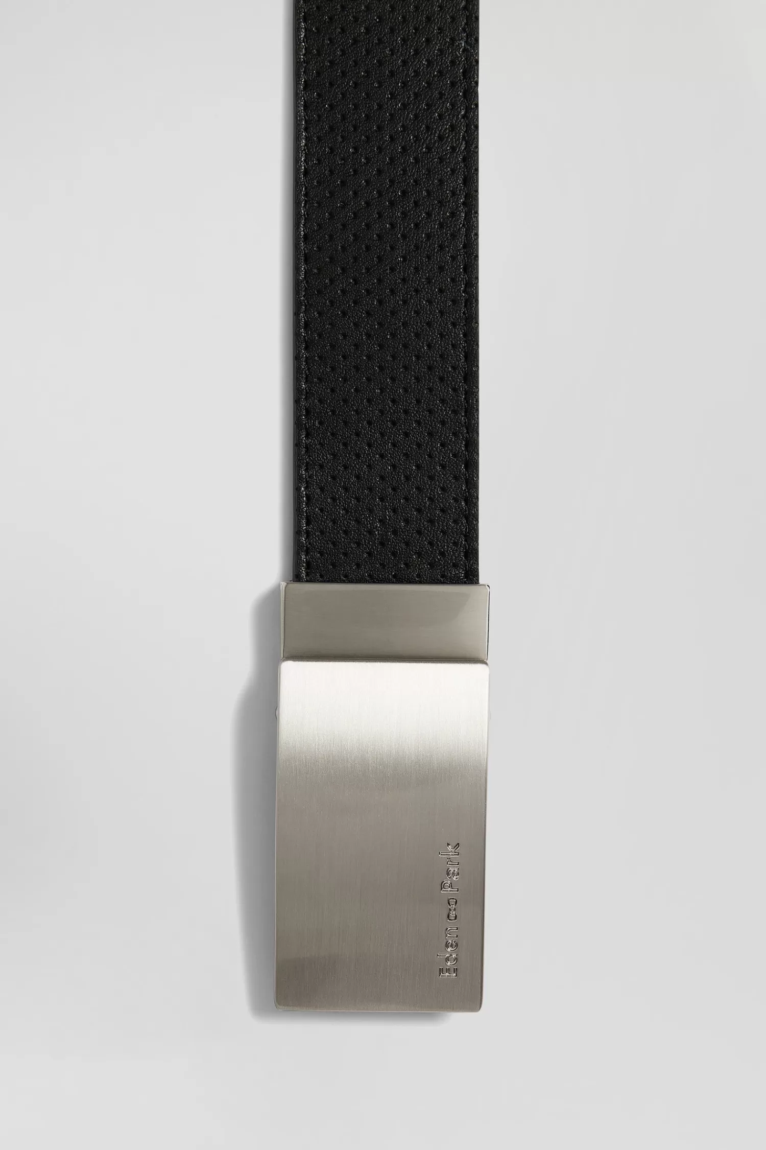 black_leather_belt_set_with_two_metal_buckles_2.webp Eden Park Black leather belt set with two metal buckles< Belts