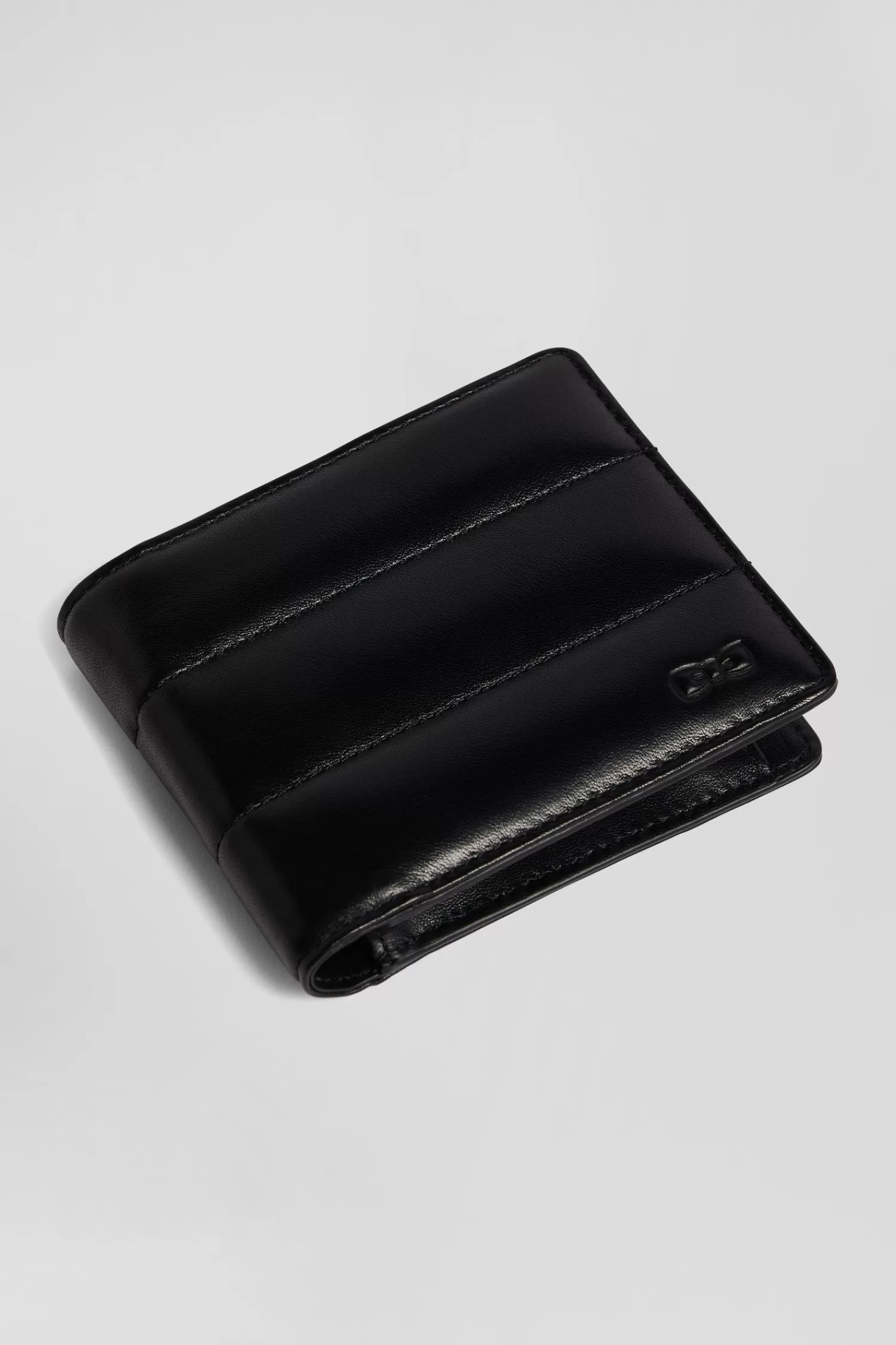 black_leather_italianstyle_wallet_2-1.webp Eden Park Black leather Italian-style wallet< Portfolios