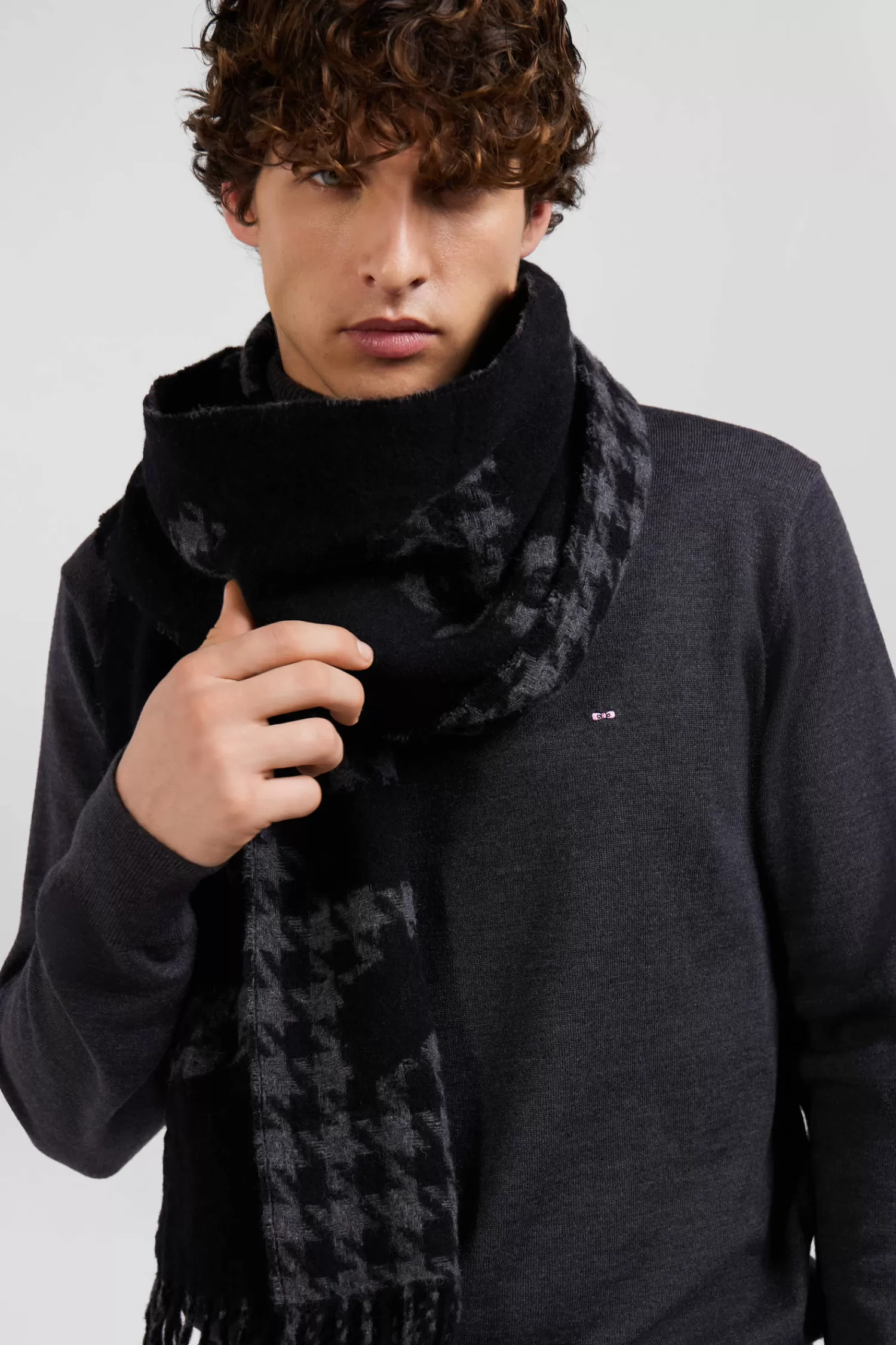 Eden Park Black mixed wool scarf with jacquard lettering< Scarves And Wraps