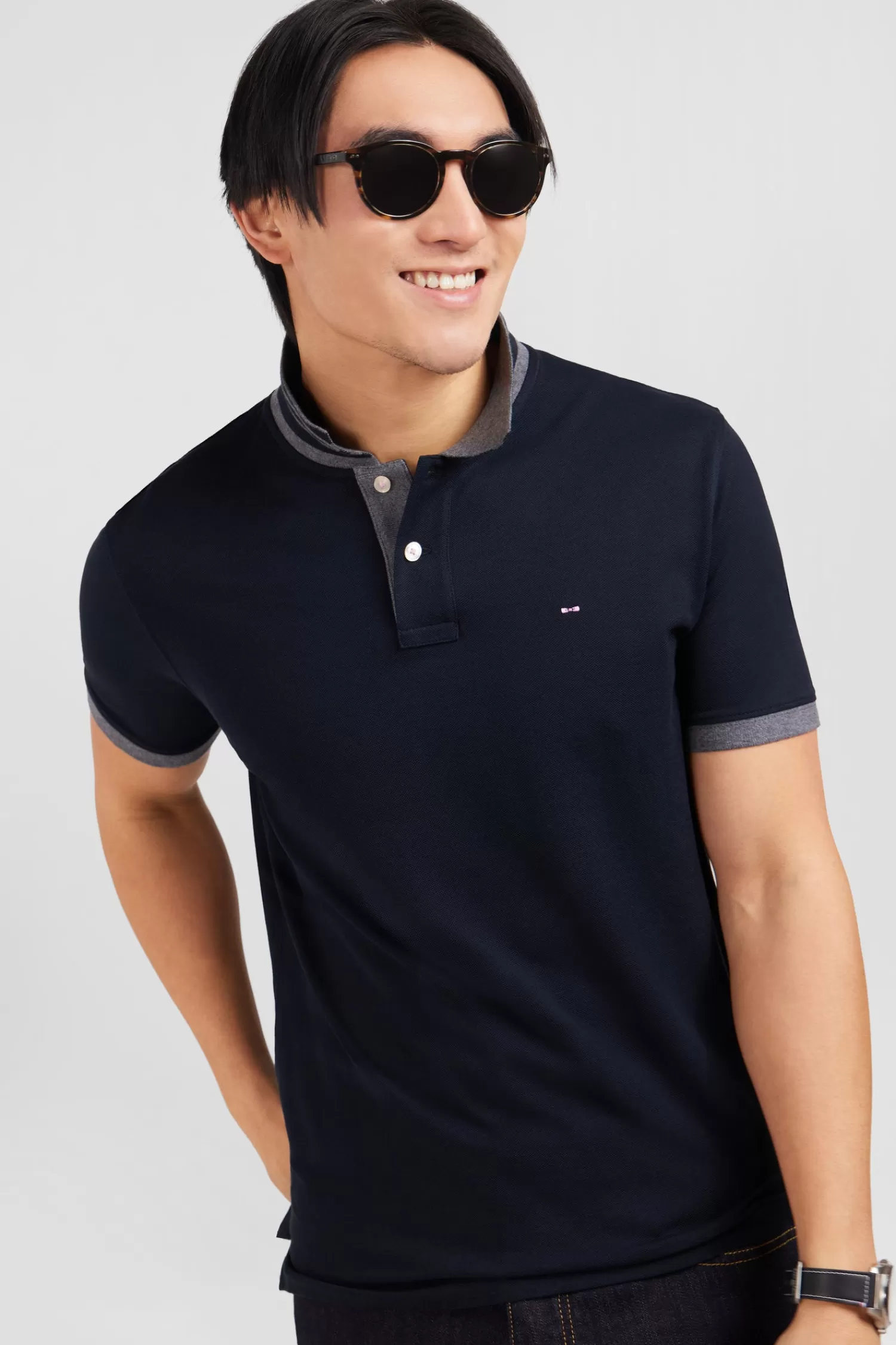 black_pima_cotton_polo_with_contrasting_accents_3.webp Eden Park Black pima cotton polo with contrasting accents< Polos