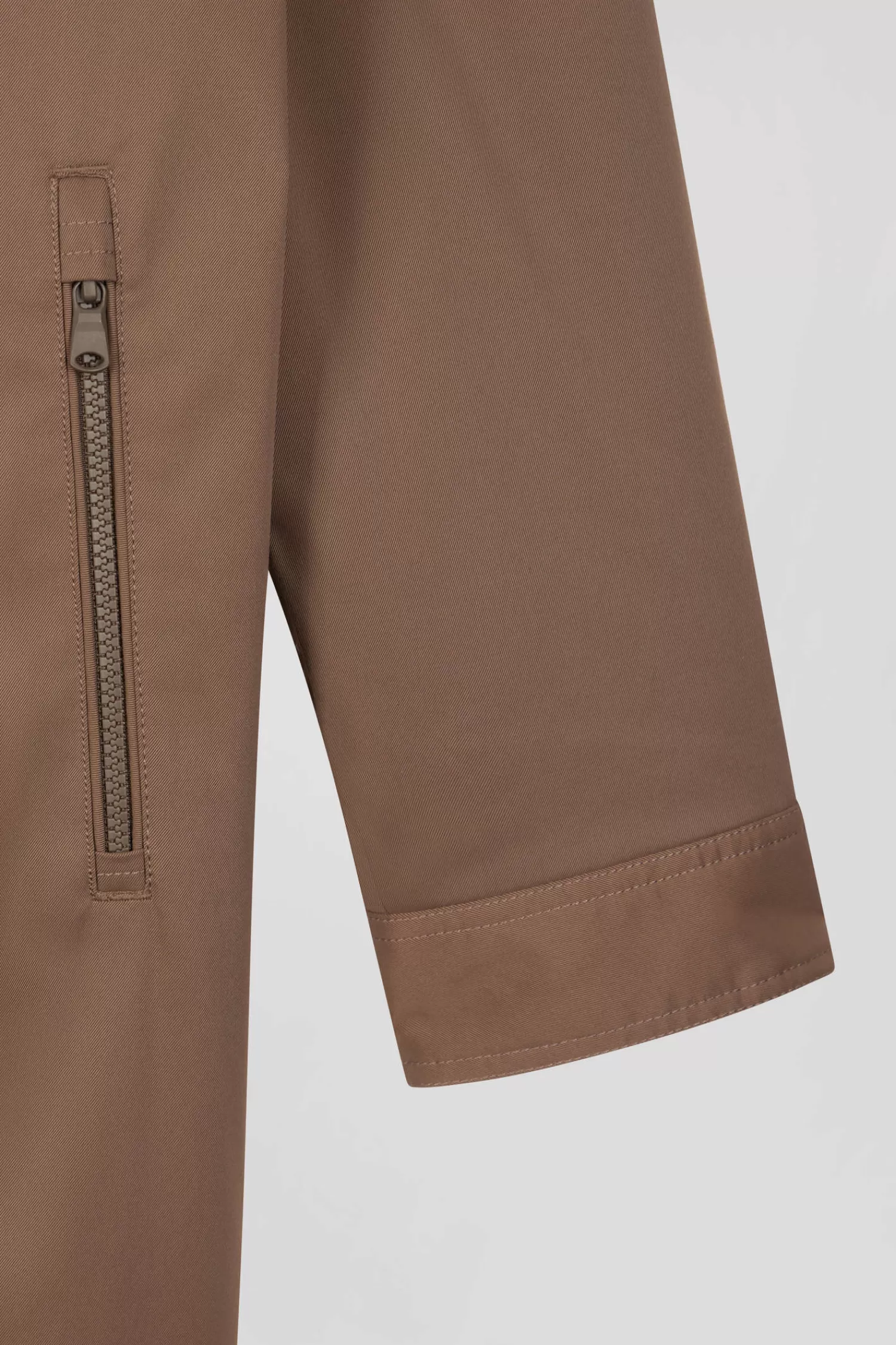 brown_long_hooded_nylon_parka_7.webp Eden Park Brown long hooded nylon parka< Coats And Jackets