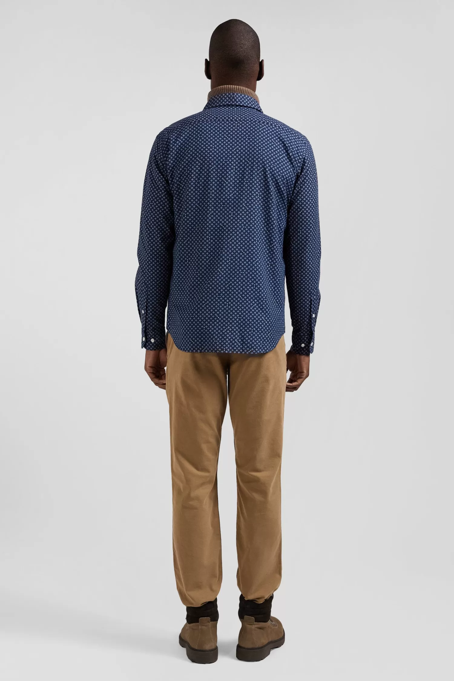 chemise_en_popeline_de_coton_indigo_imprim_graphique_coupe_slim_4.webp Eden Park Chemise en popeline de coton indigo imprimé graphique coupe Slim< Shirts