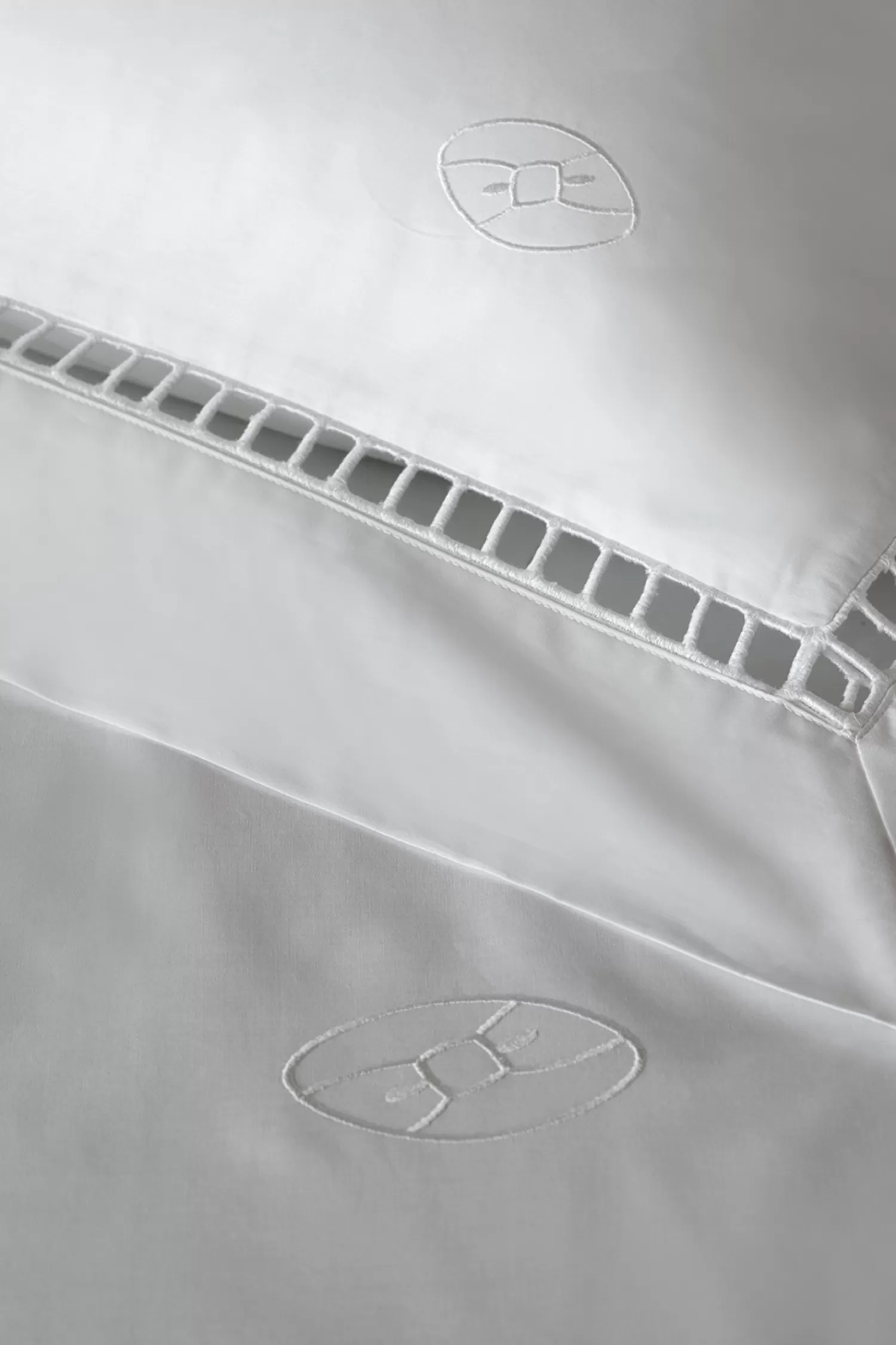 Eden Park duo of square white pillow case< Pillowcases