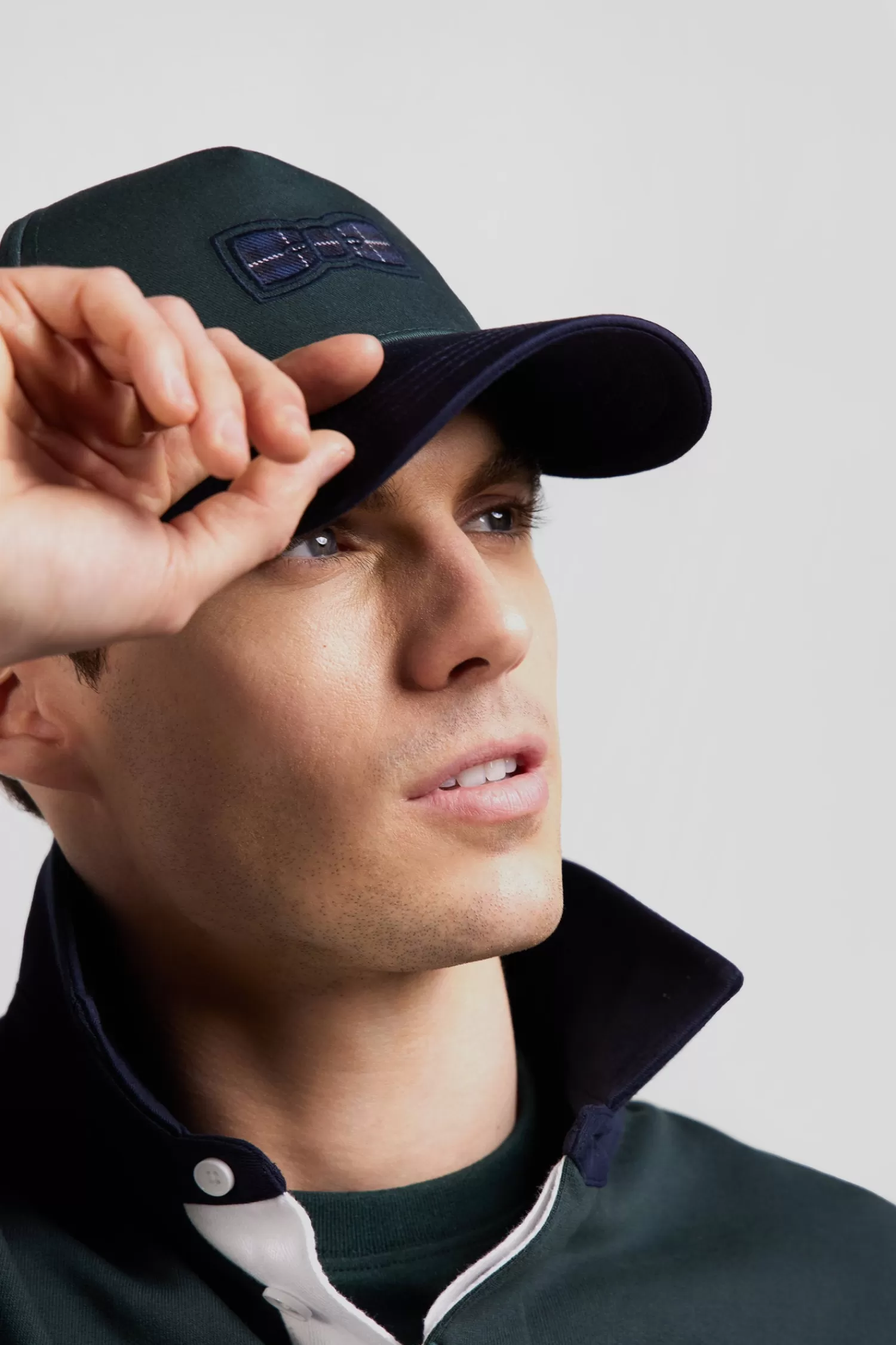 Eden Park Green and navy cotton cap with tricolour details< Caps