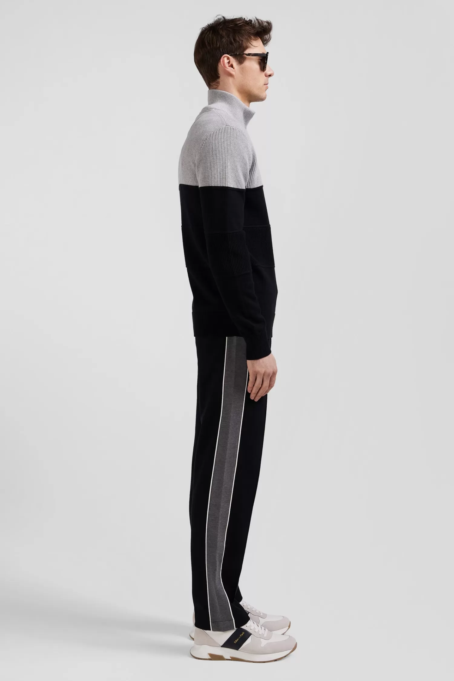 grey_cotton_halfzip_jumper_with_knit_details_regular_fit_2-1.webp Eden Park Grey cotton half-zip jumper with knit details Regular fit< Sweaters