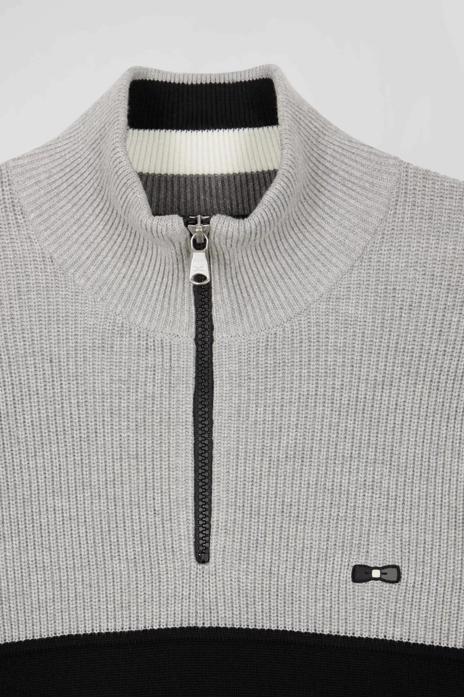 grey_cotton_halfzip_jumper_with_knit_details_regular_fit_6-1.webp Eden Park Grey cotton half-zip jumper with knit details Regular fit< Sweaters