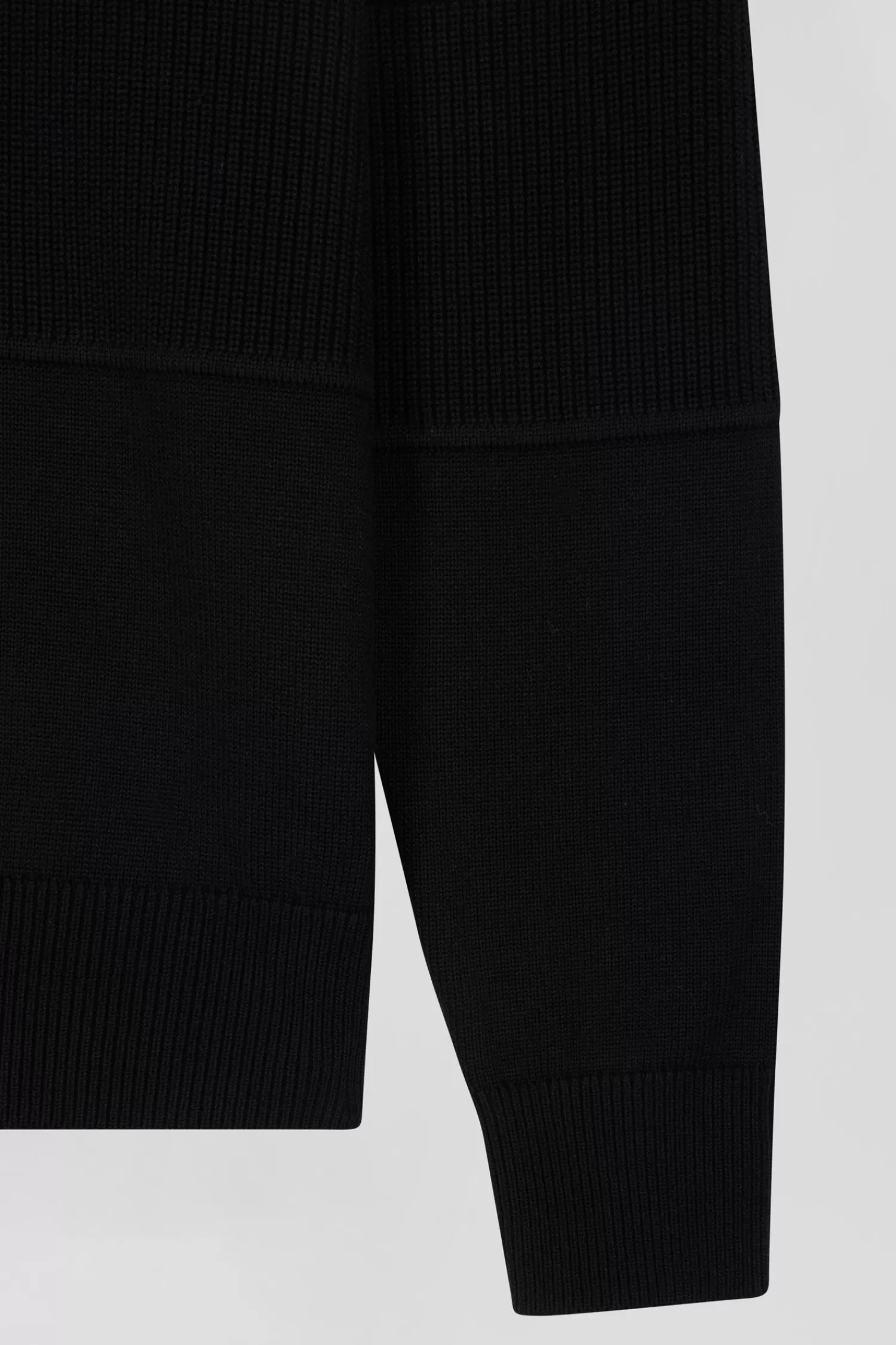 grey_cotton_halfzip_jumper_with_knit_details_regular_fit_7-1.webp Eden Park Grey cotton half-zip jumper with knit details Regular fit< Sweaters