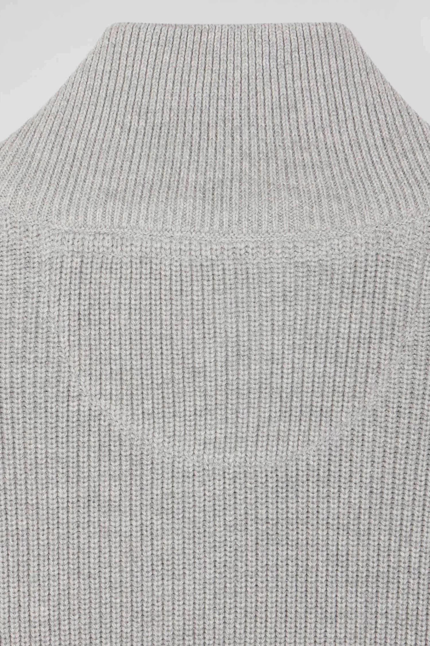 grey_cotton_halfzip_jumper_with_knit_details_regular_fit_8-1.webp Eden Park Grey cotton half-zip jumper with knit details Regular fit< Sweaters