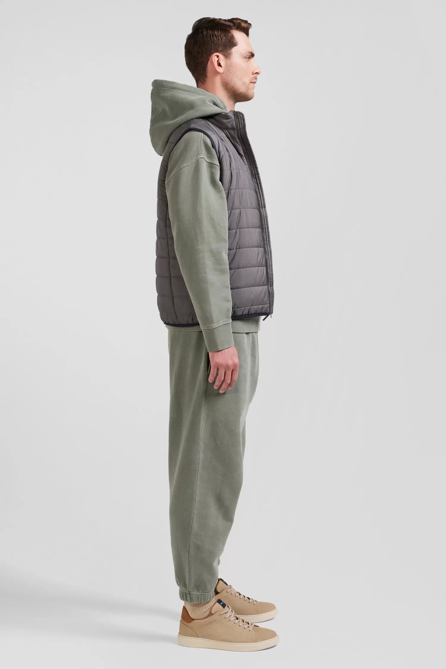 grey_quilted_sleeveless_high_collar_down_vest_4.webp Eden Park Grey quilted sleeveless high collar down vest< Coats And Jackets