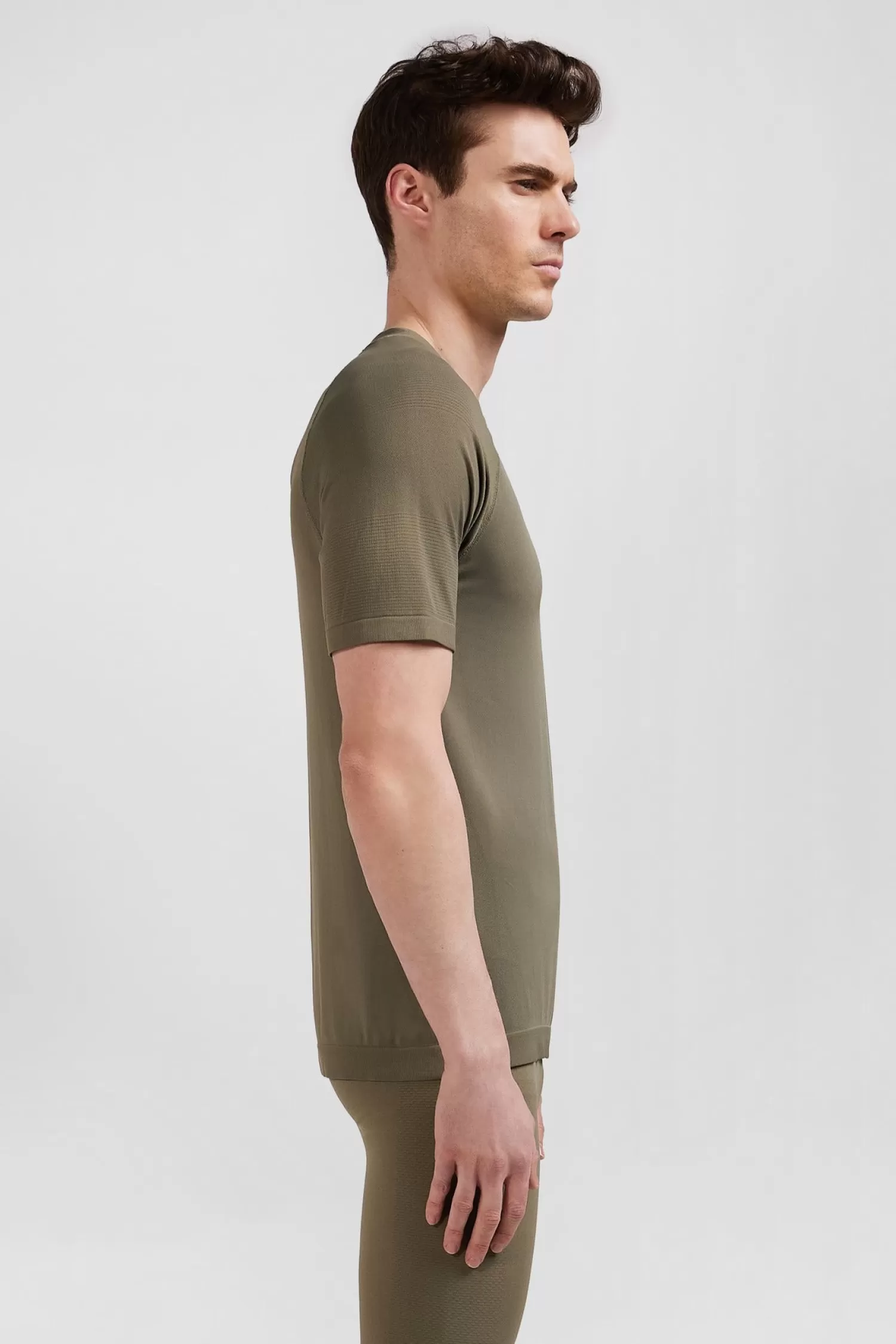 khaki_green_shortsleeved_sports_tshirt_with_striped_details_2-1.webp Eden Park Khaki green short-sleeved sports T-shirt with striped details< T-shirts