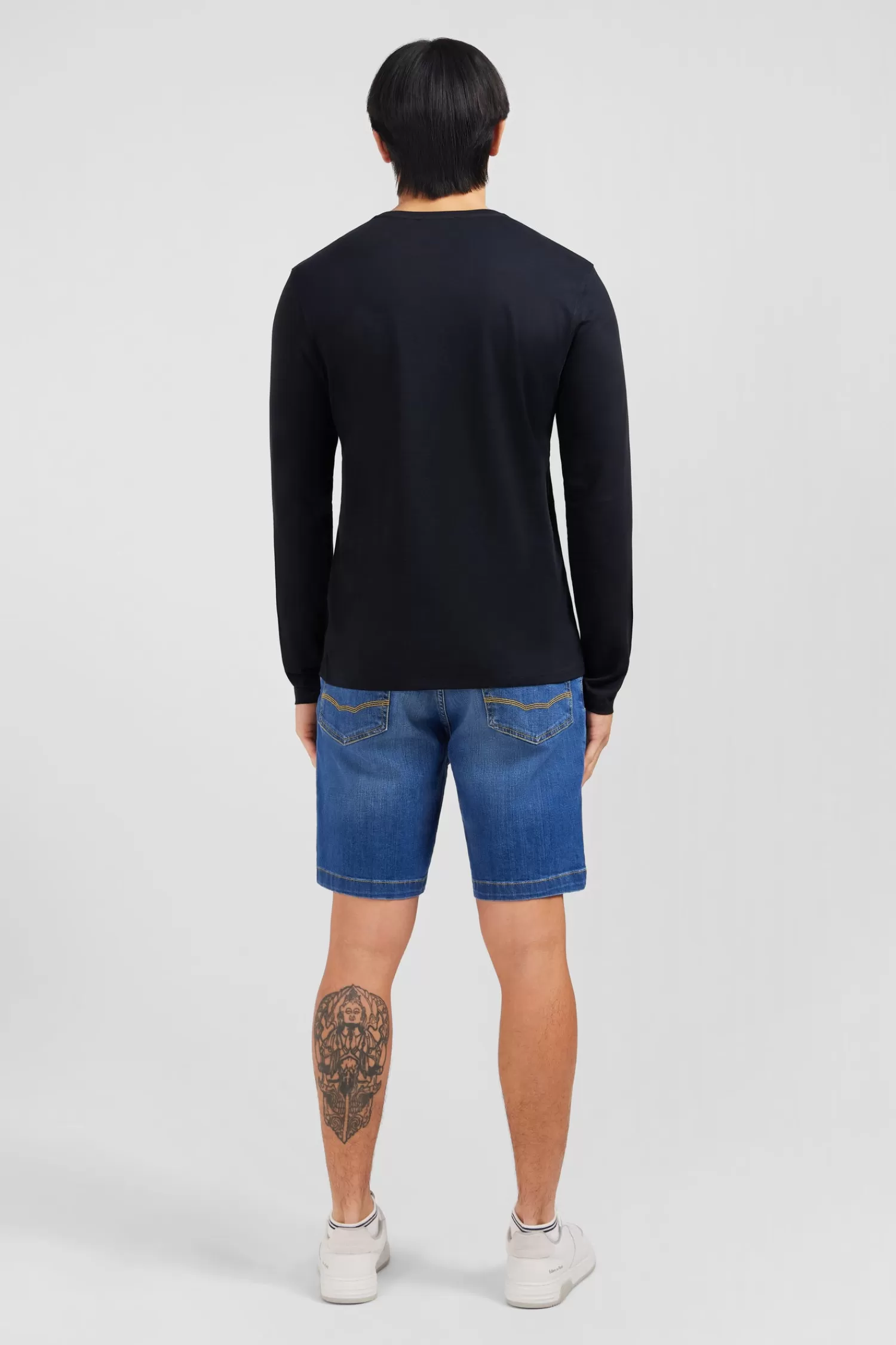 Eden Park Long sleeved black V neck t-shirt< T-shirts