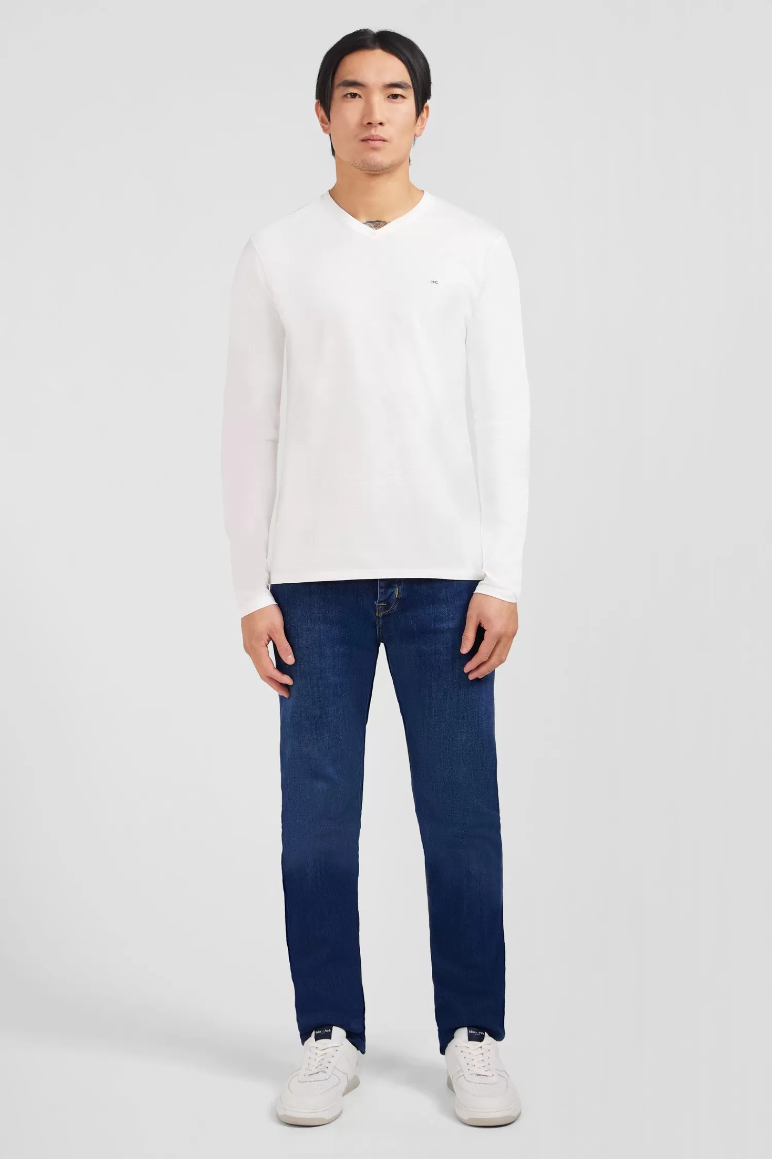 Eden Park Long sleeved white V neck t-shirt< T-shirts