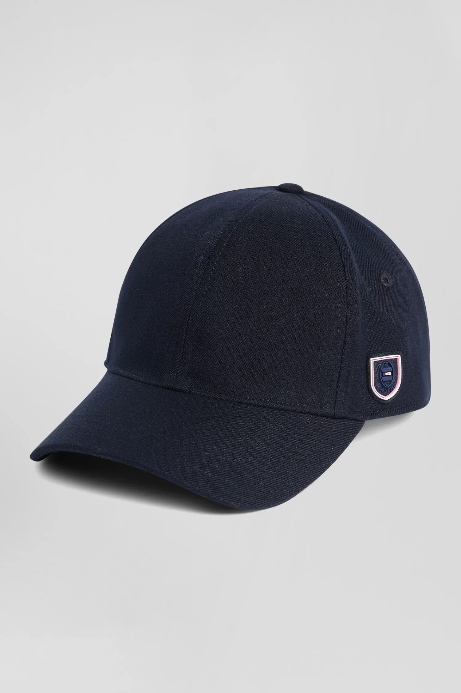 Eden Park Navy blue cap with rubber badge and tricolour trim< Caps