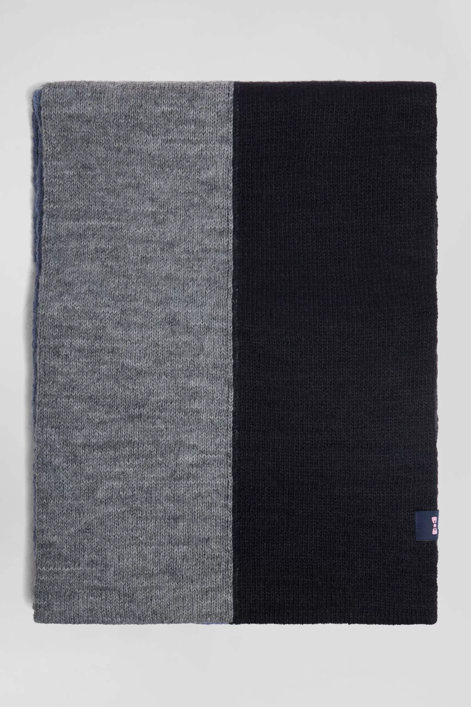 navy_blue_colourblock_scarf_2.webp Eden Park Navy blue colourblock scarf< Scarves And Wraps
