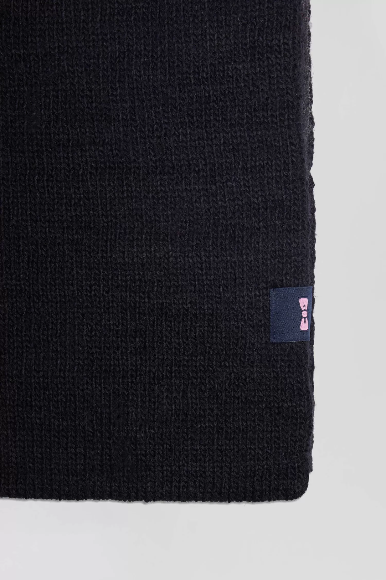 navy_blue_colourblock_scarf_3.webp Eden Park Navy blue colourblock scarf< Scarves And Wraps