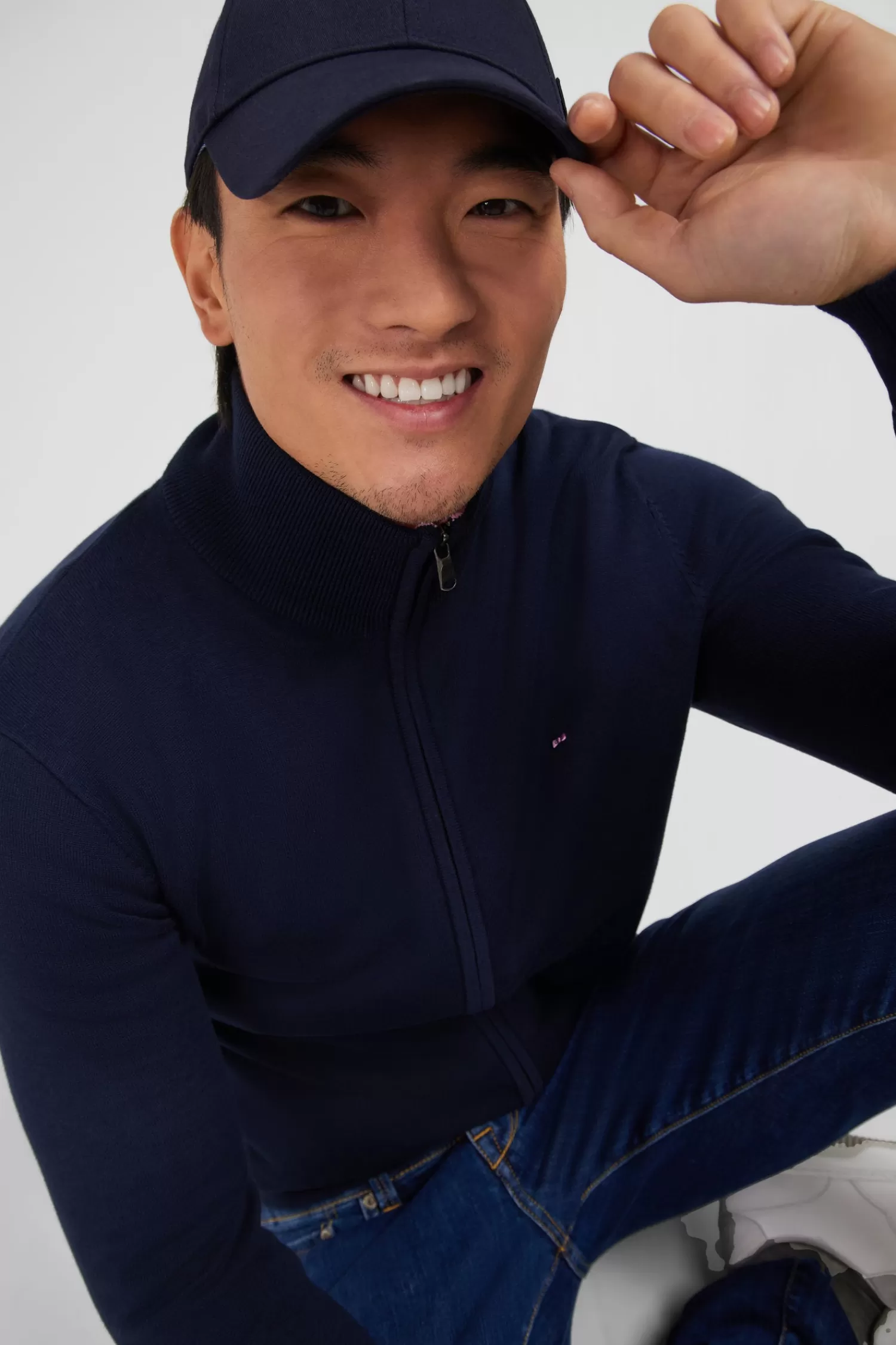 navy_blue_cotton_cardigan_with_zipper_3.webp Eden Park Navy blue cotton cardigan with zipper< Cardigans