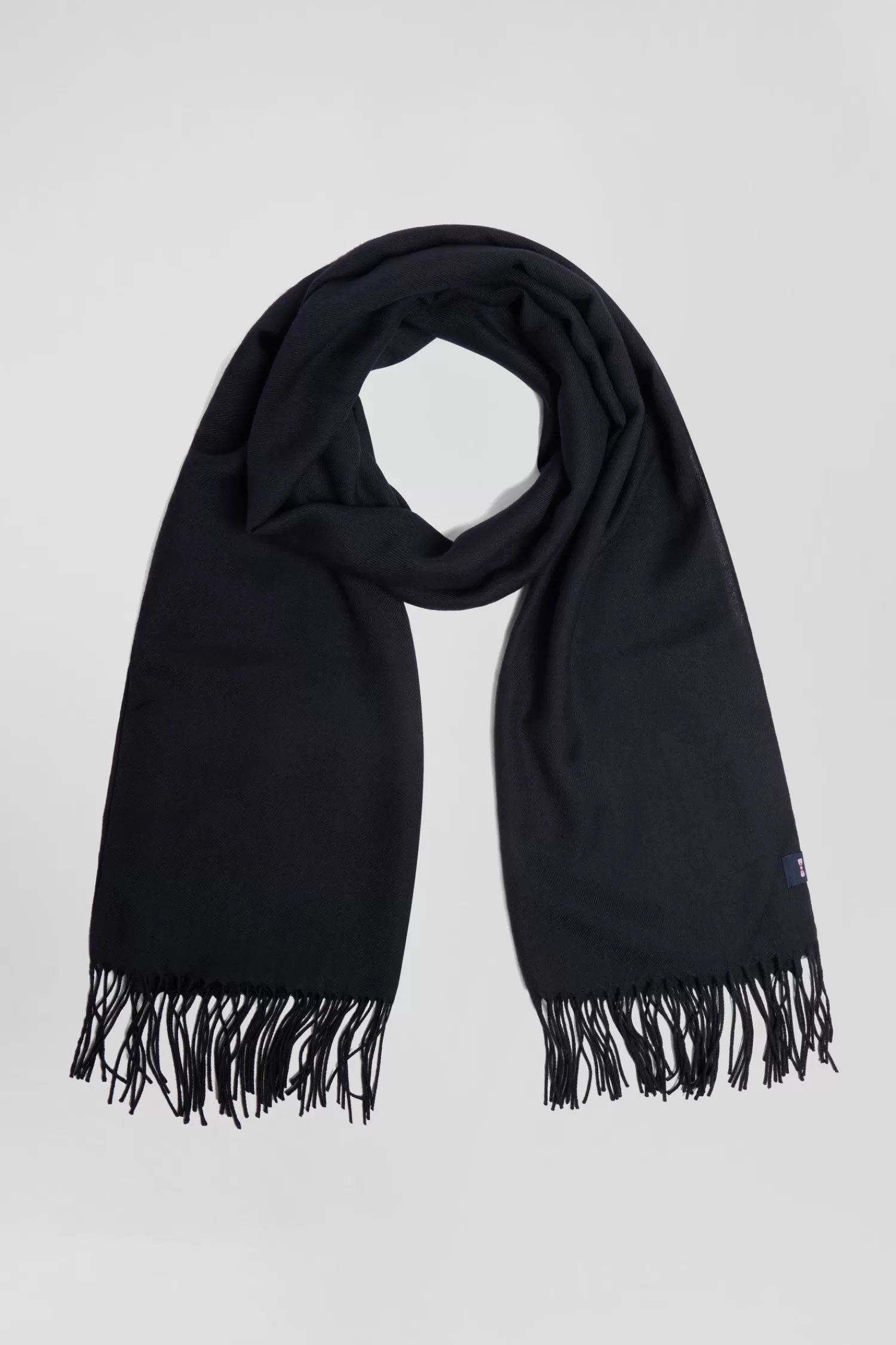 Eden Park Navy blue fringed plain scarf< Scarves And Wraps