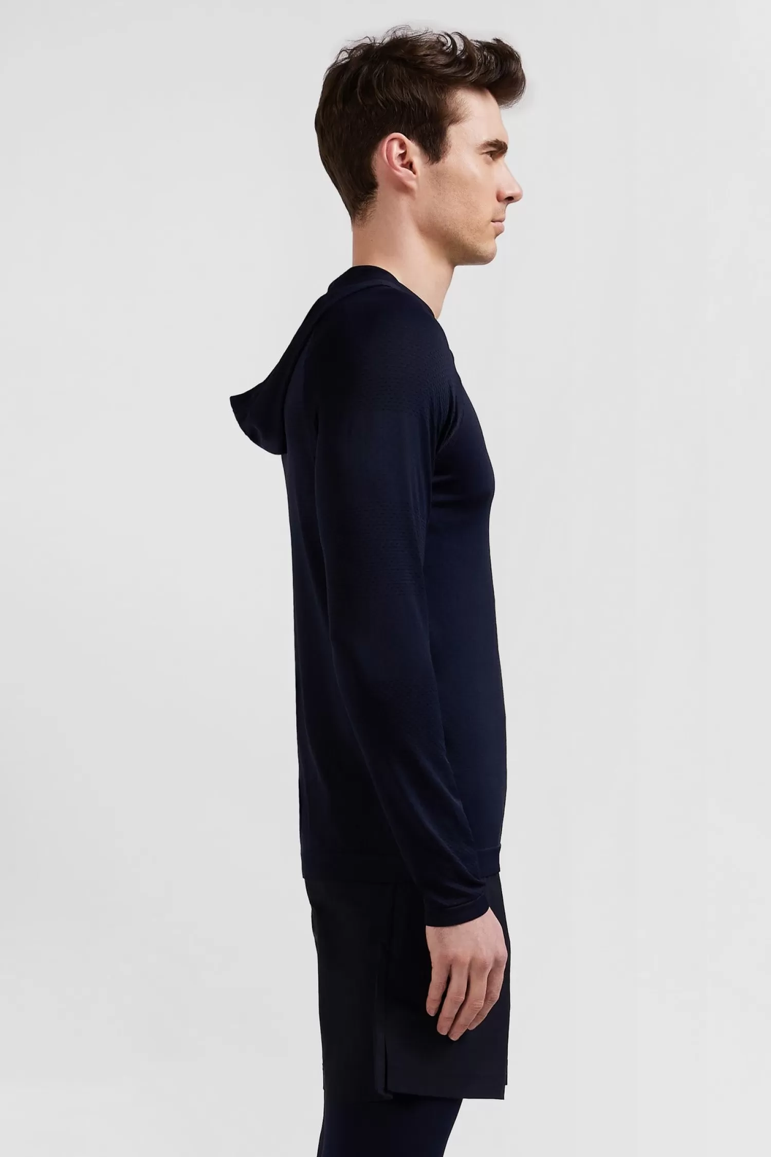 navy_blue_hoodie_with_striped_sleeves_2.webp Eden Park Navy blue hoodie with striped sleeves< Sweatshirts