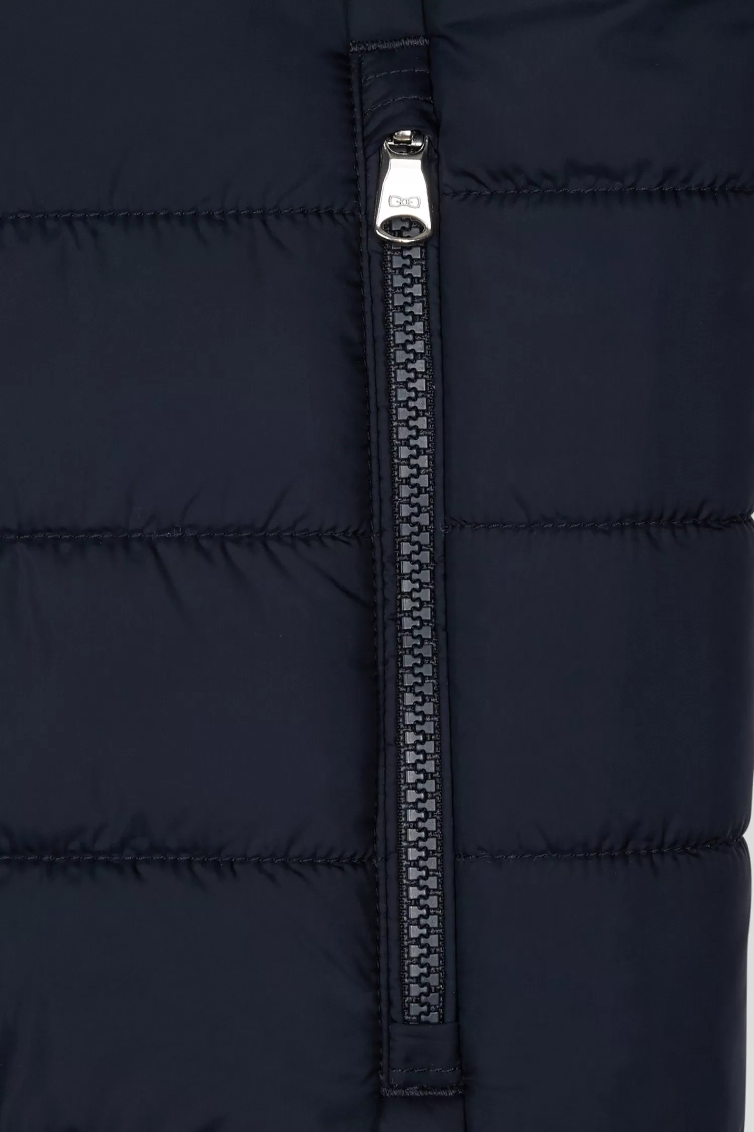 navy_blue_quilted_sleeveless_high_collar_down_vest_8.webp Eden Park Navy blue quilted sleeveless high collar down vest< Coats And Jackets