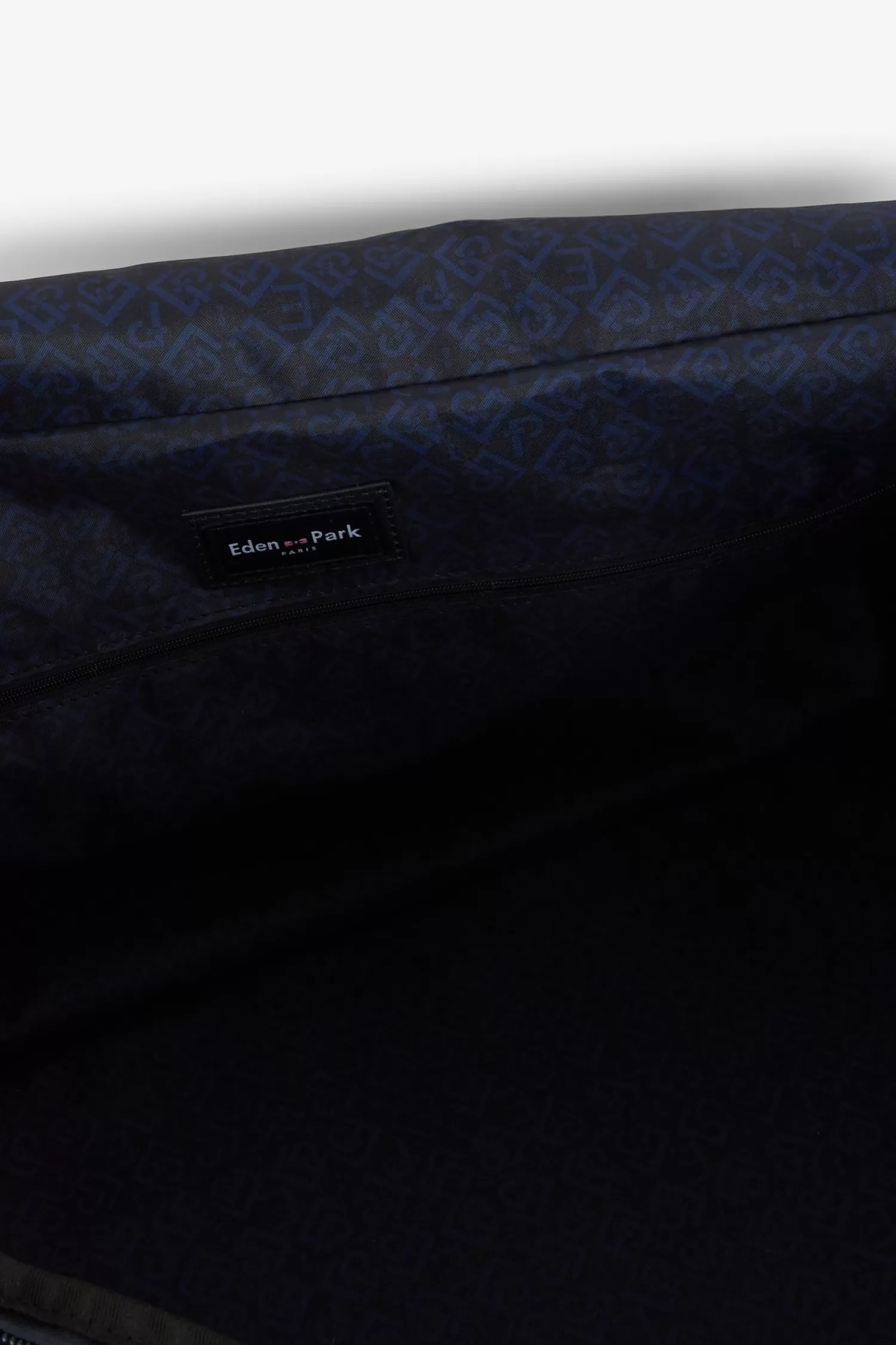 navy_blue_rectangular_sports_bag_4.webp Eden Park Navy blue rectangular sports bag< Sports Bag