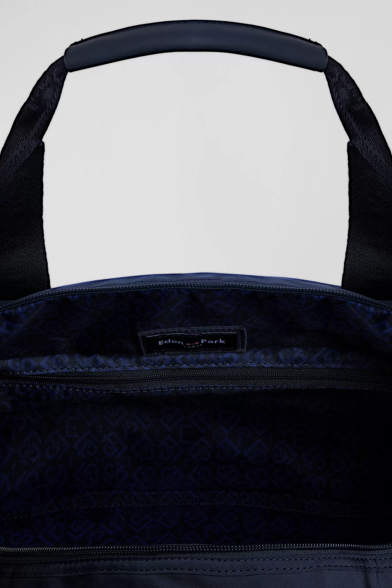 navy_blue_sports_duffle_bag_4.webp Eden Park Navy blue sports duffle bag<Women Accessories | Sports Bag