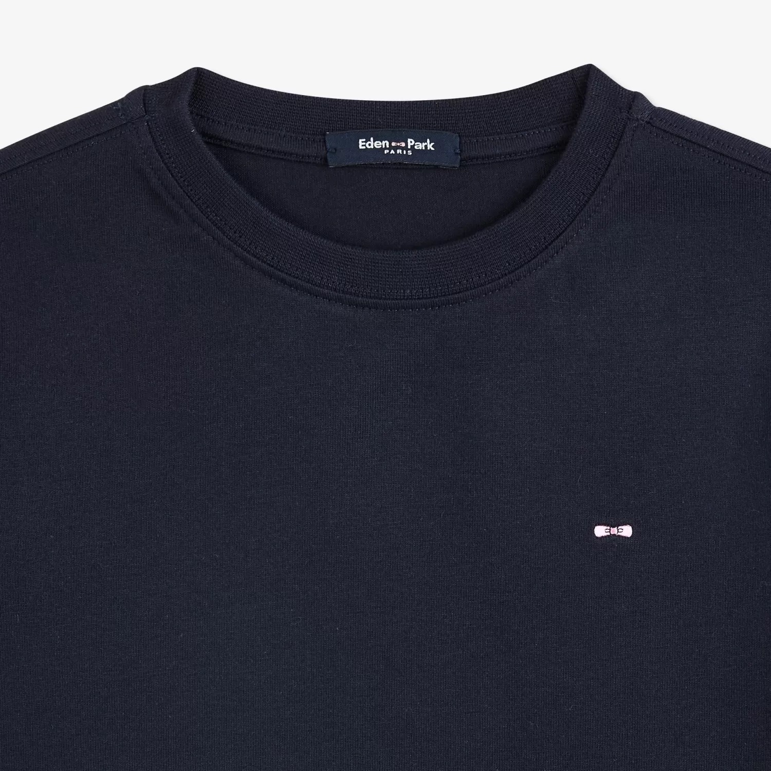 navy_bluetshirt_with_embroidered_bow_tie_on_the_back_3.webp Eden Park Navy blueT-shirt with embroidered bow tie on the back< T-shirts