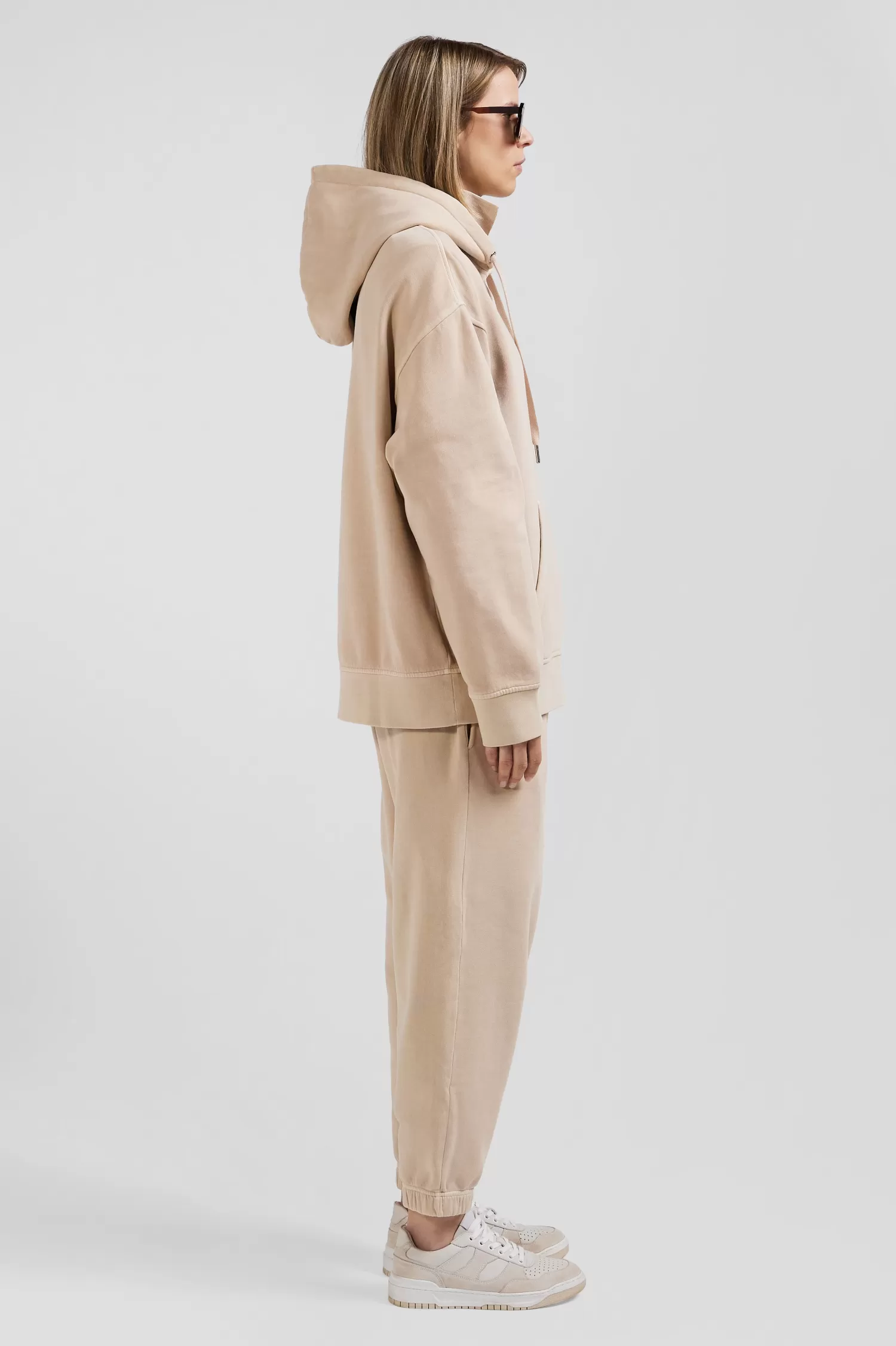 oversize_beige_unisex_dyed_cotton_fleece_hoodie_7.webp Eden Park Oversize beige unisex dyed cotton fleece hoodie<Women Sweatshirts | Sweatshirts