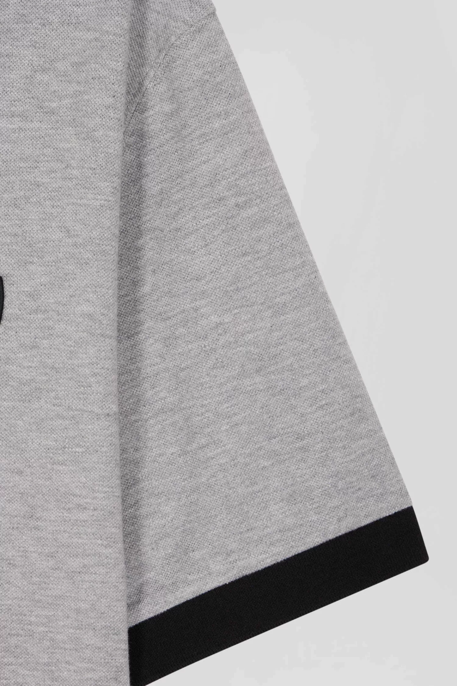 oversize_black_shortsleeved_cotton_piqu_polo_shirt_with_tricolor_details_7.webp Eden Park Oversize black short-sleeved cotton piqué polo shirt with tricolor details< Polos