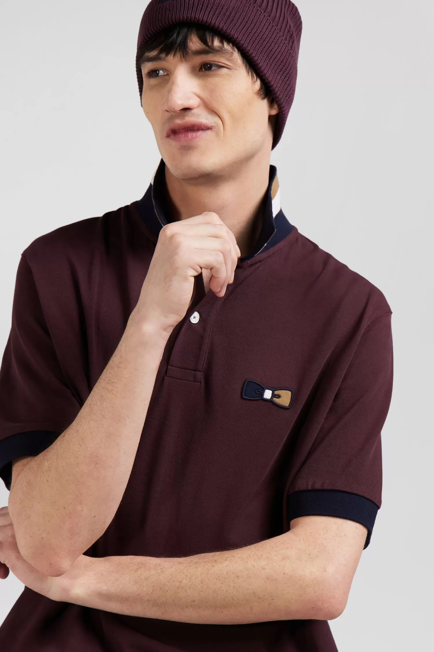 oversize_burgundy_shortsleeved_cotton_piqu_polo_shirt_with_tricolor_details_2.webp Eden Park Oversize burgundy short-sleeved cotton piqué polo shirt with tricolor details< Polos