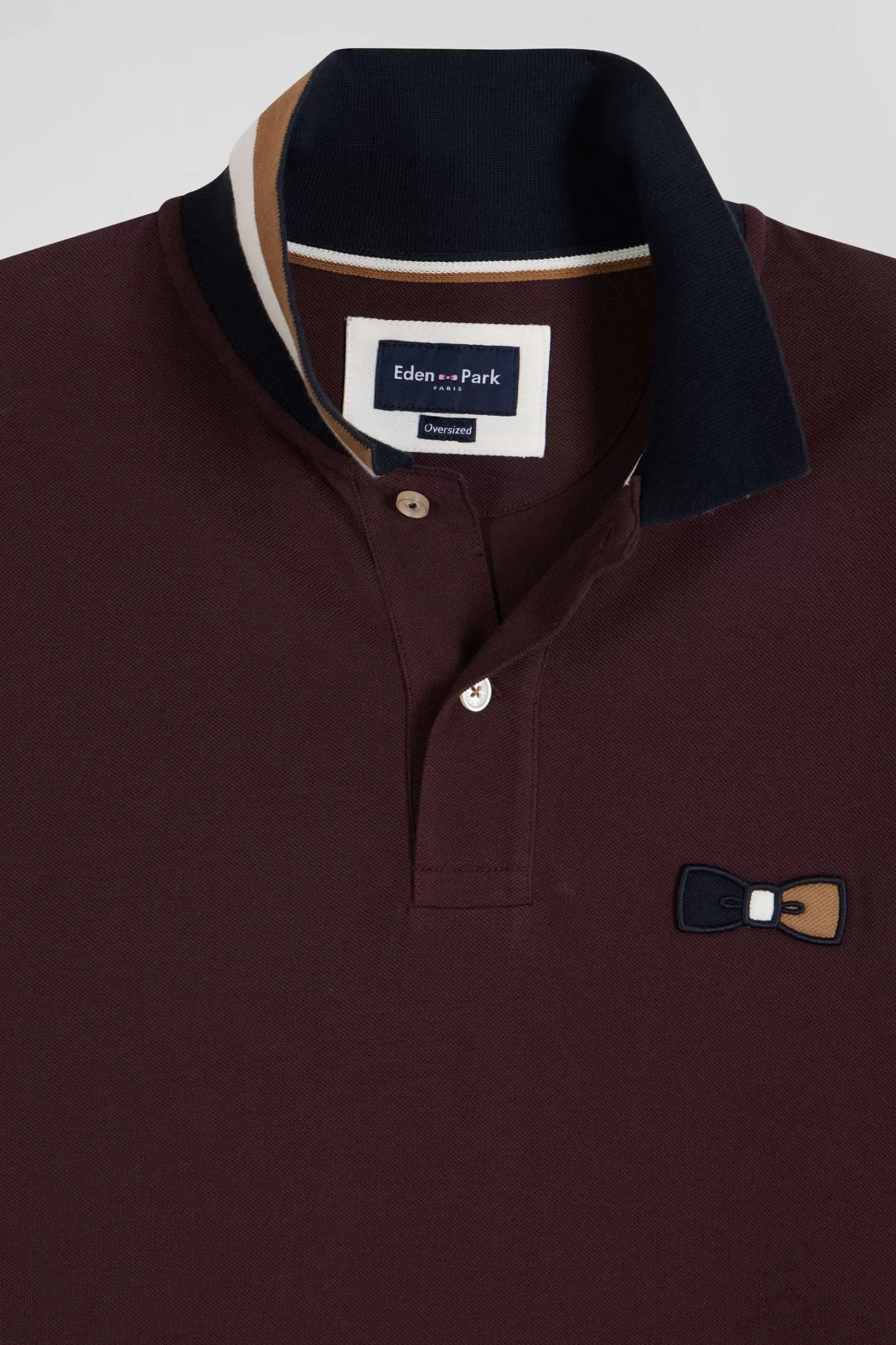 oversize_burgundy_shortsleeved_cotton_piqu_polo_shirt_with_tricolor_details_6.webp Eden Park Oversize burgundy short-sleeved cotton piqué polo shirt with tricolor details< Polos