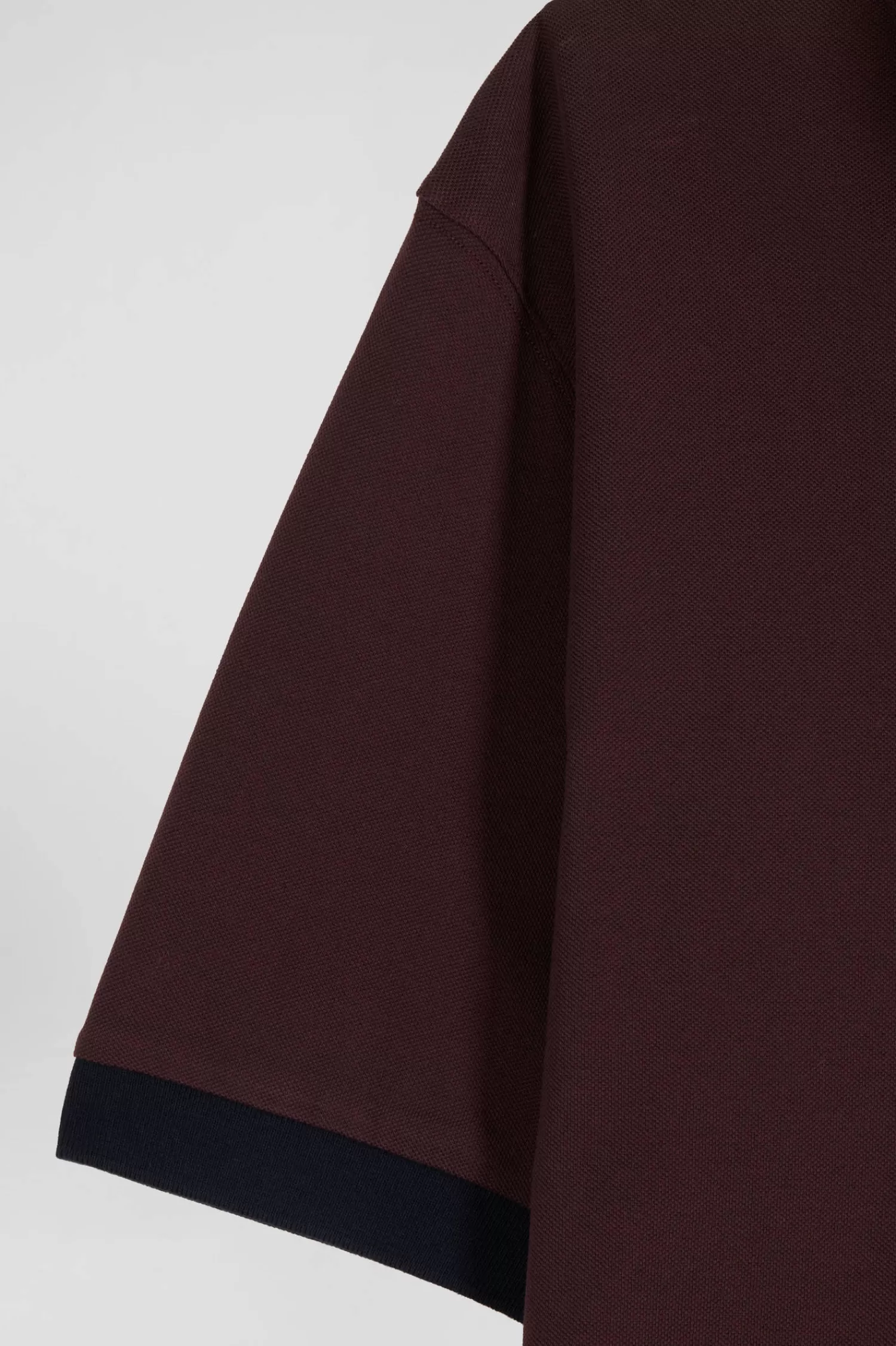 oversize_burgundy_shortsleeved_cotton_piqu_polo_shirt_with_tricolor_details_7.webp Eden Park Oversize burgundy short-sleeved cotton piqué polo shirt with tricolor details< Polos