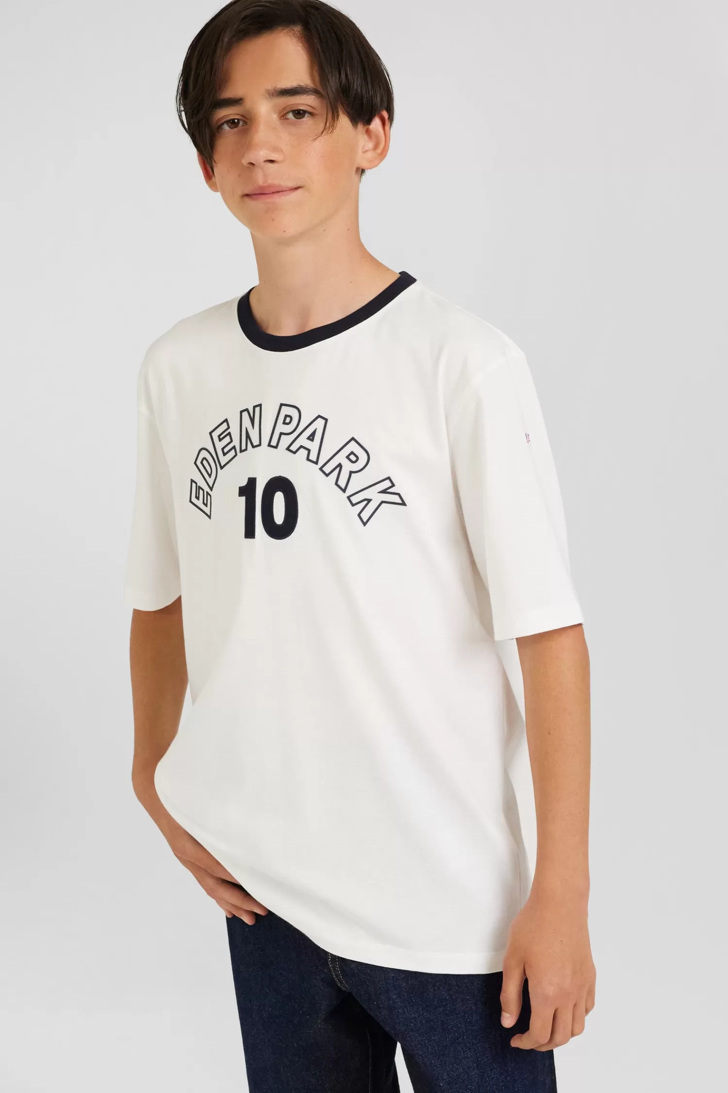 oversize_ecru_embroidered_shortsleeved_cotton_tshirt_2.webp Eden Park Oversize ecru embroidered short-sleeved cotton T-shirt<Kids Kids