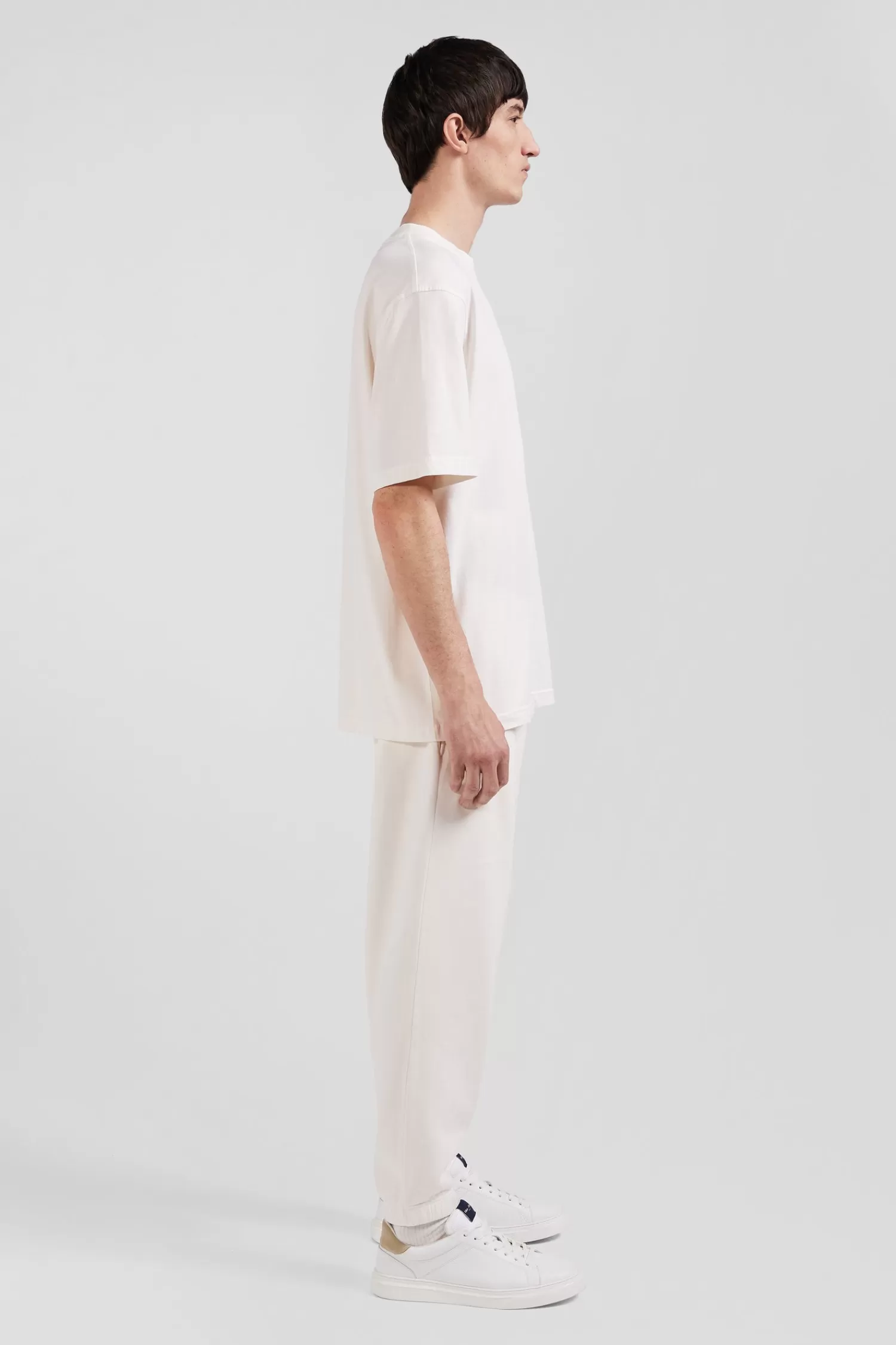 oversize_ecru_unisex_shortsleeved_tshirt_in_overdyed_cotton_6.webp Eden Park Oversize ecru unisex short-sleeved T-shirt in overdyed cotton<Women T-shirts | T-shirts