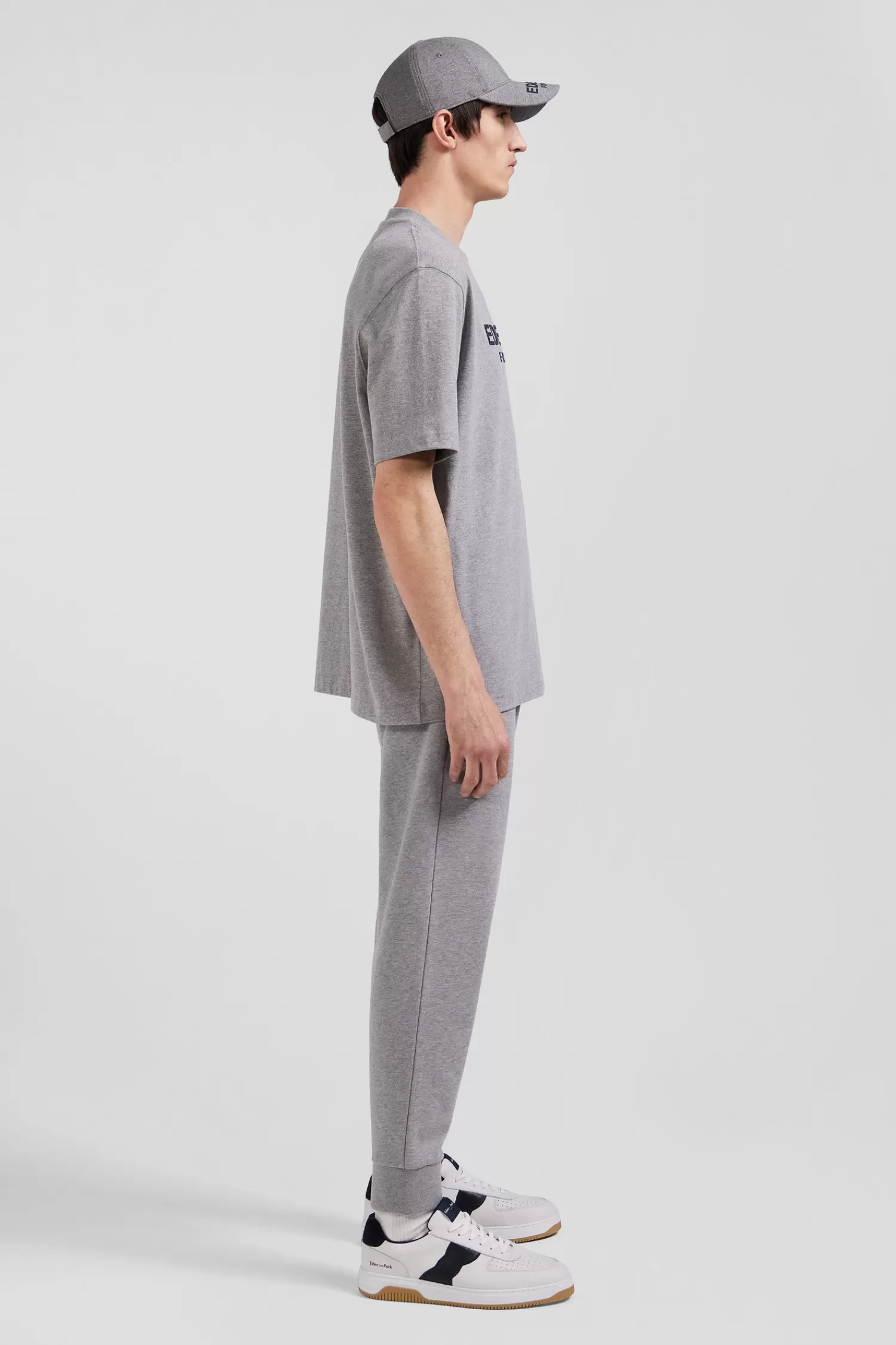 oversize_grey_eden_park_french_flair_cotton_shortsleeved_tshirt_4.webp Eden Park Oversize grey French Flair cotton short-sleeved T-shirt< T-shirts