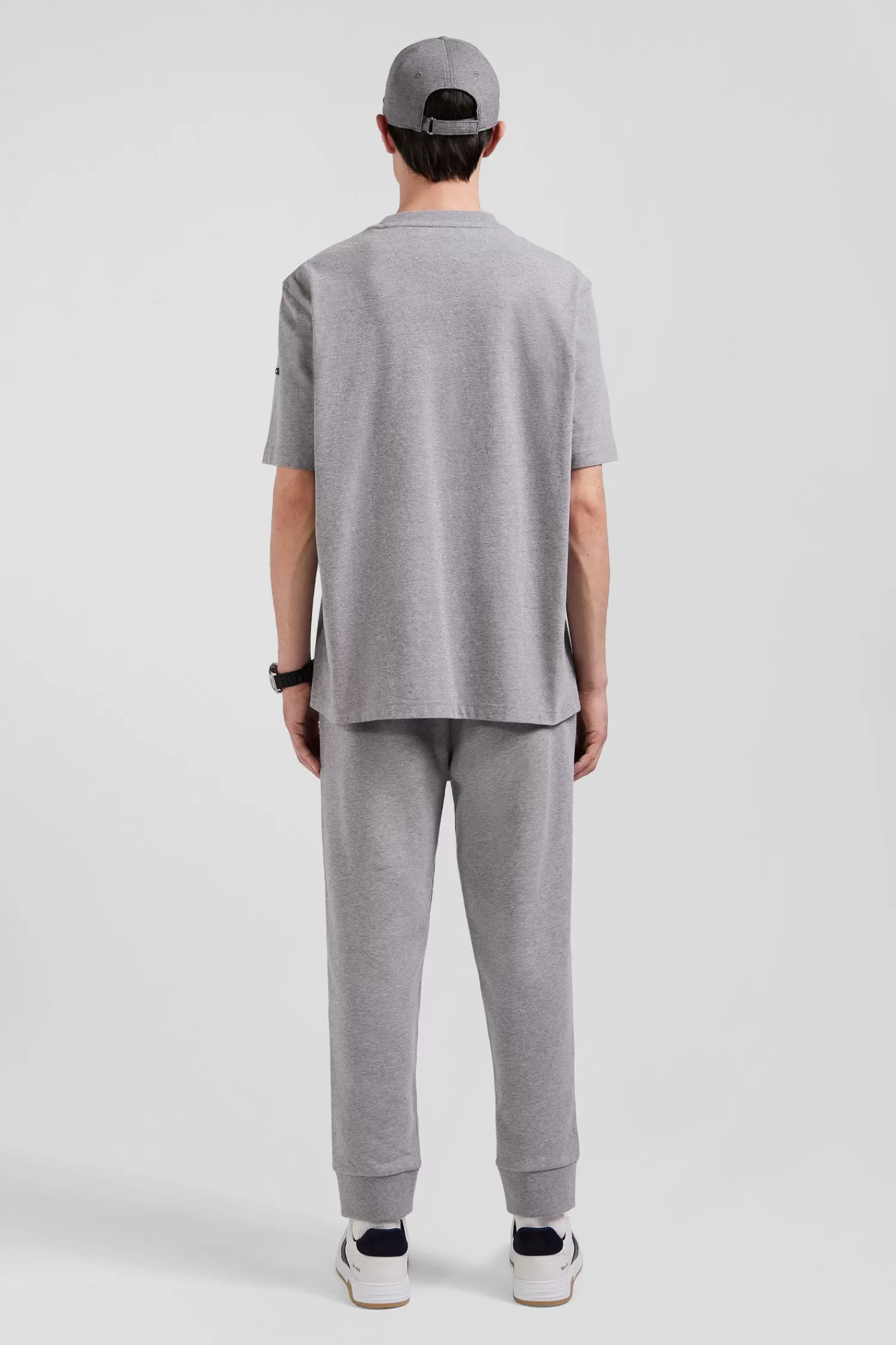 oversize_grey_eden_park_french_flair_cotton_shortsleeved_tshirt_5.webp Eden Park Oversize grey French Flair cotton short-sleeved T-shirt< T-shirts