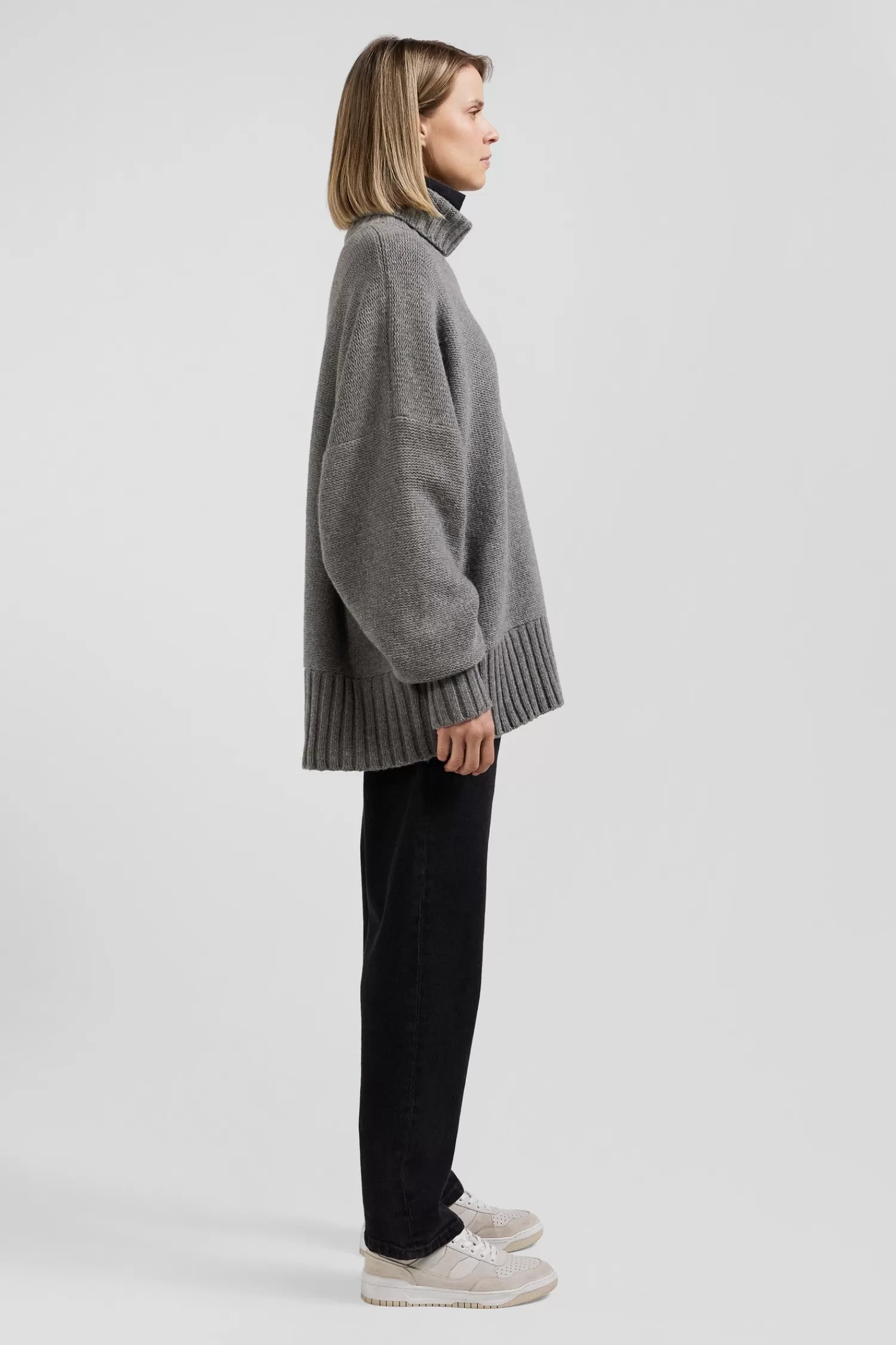 oversize_grey_wool_blend_turtleneck_jumper_4.webp Eden Park Oversize grey wool blend turtleneck jumper<Women Sweaters