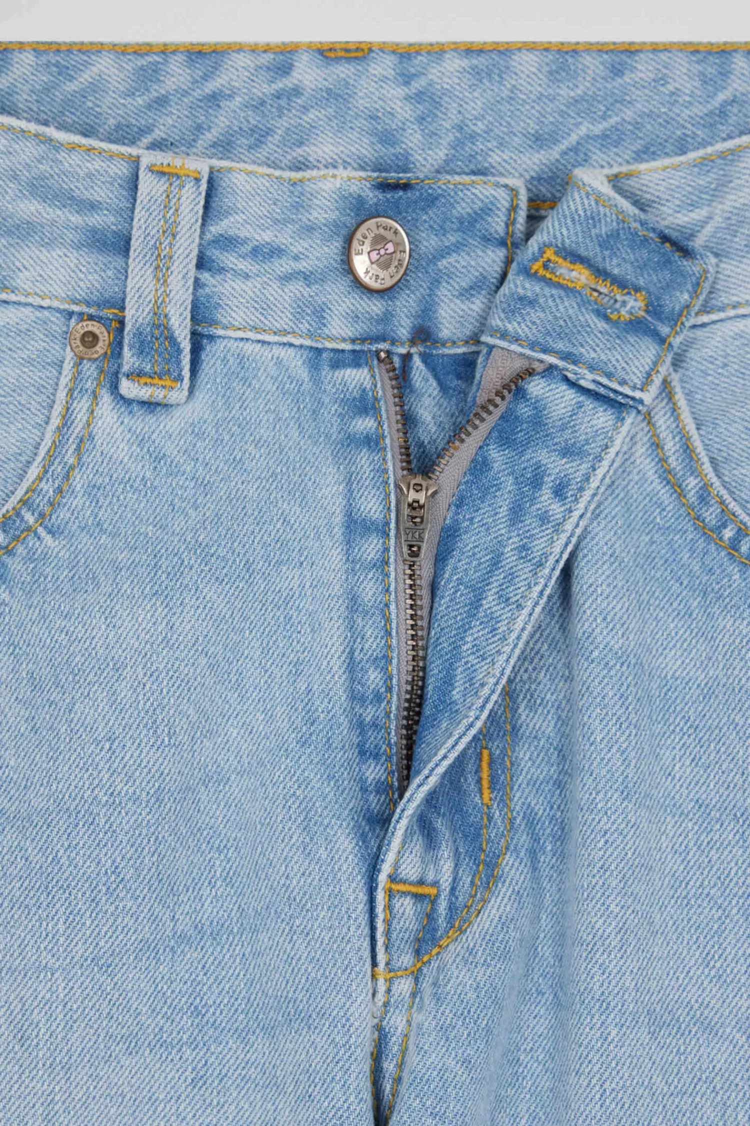 oversize_sky_blue_cotton_denim_jeans_7.webp Eden Park Oversize sky blue cotton denim jeans<Kids Kids