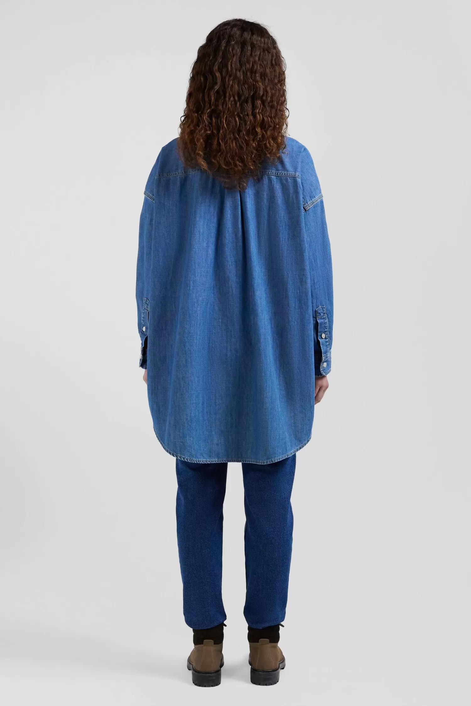 oversize_sky_blue_cotton_shirt_with_patch_pocket_5.webp Eden Park Oversize sky blue cotton shirt with patch pocket<Women Shirts | Shirts
