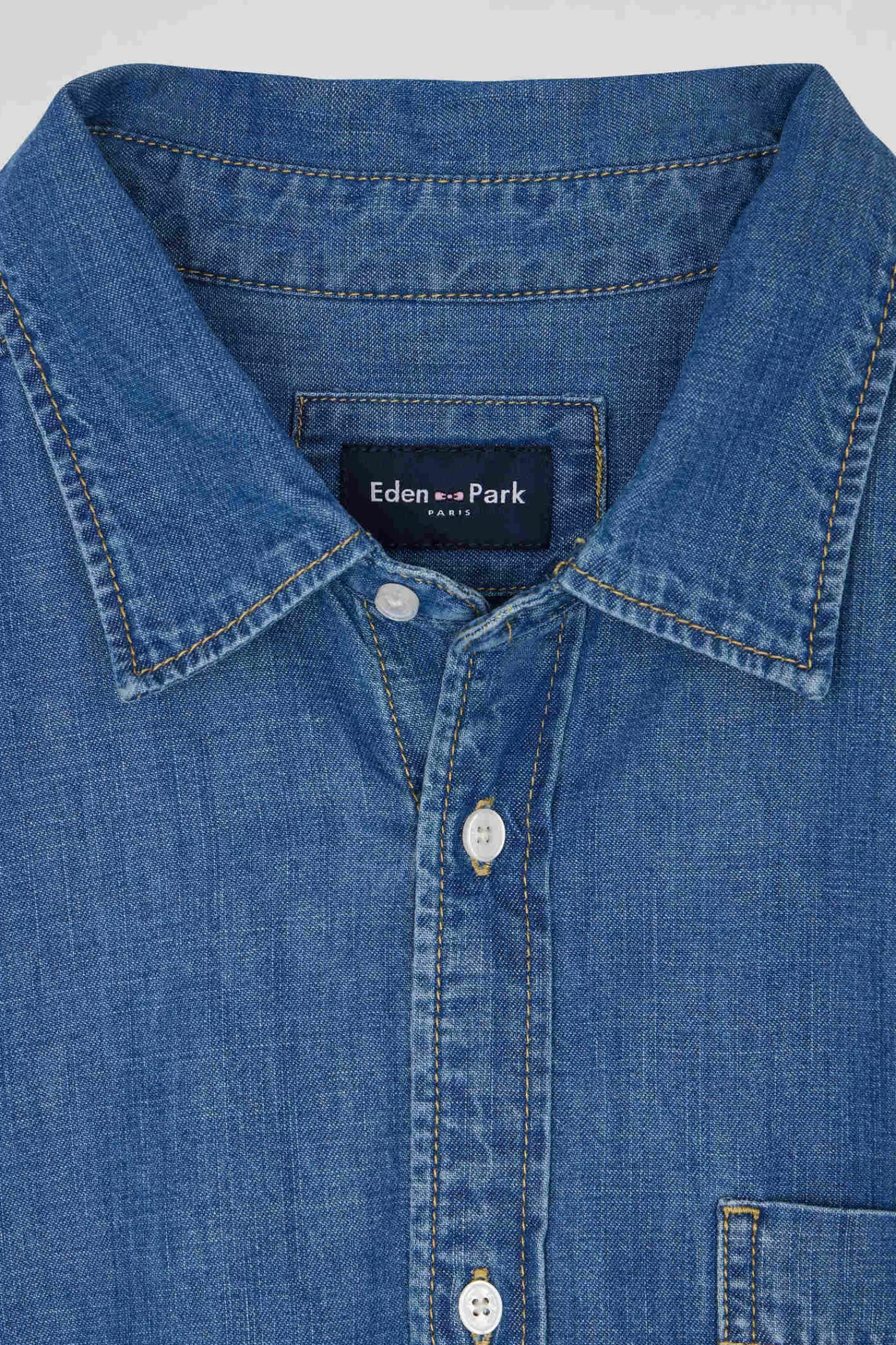 oversize_sky_blue_cotton_shirt_with_patch_pocket_6.webp Eden Park Oversize sky blue cotton shirt with patch pocket<Women Shirts | Shirts