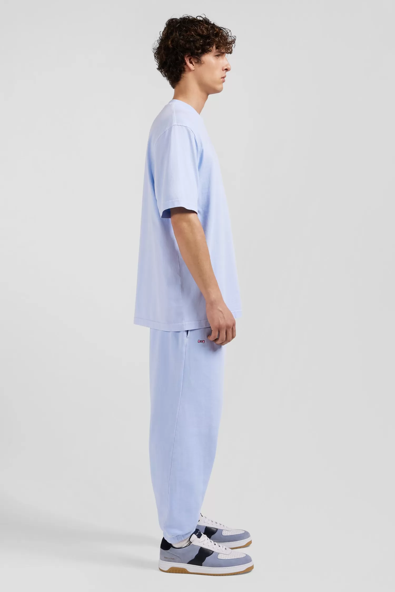 oversize_sky_blue_unisex_shortsleeved_tshirt_in_overdyed_cotton_6.webp Eden Park Oversize sky blue unisex short-sleeved T-shirt in overdyed cotton<Women T-shirts | T-shirts