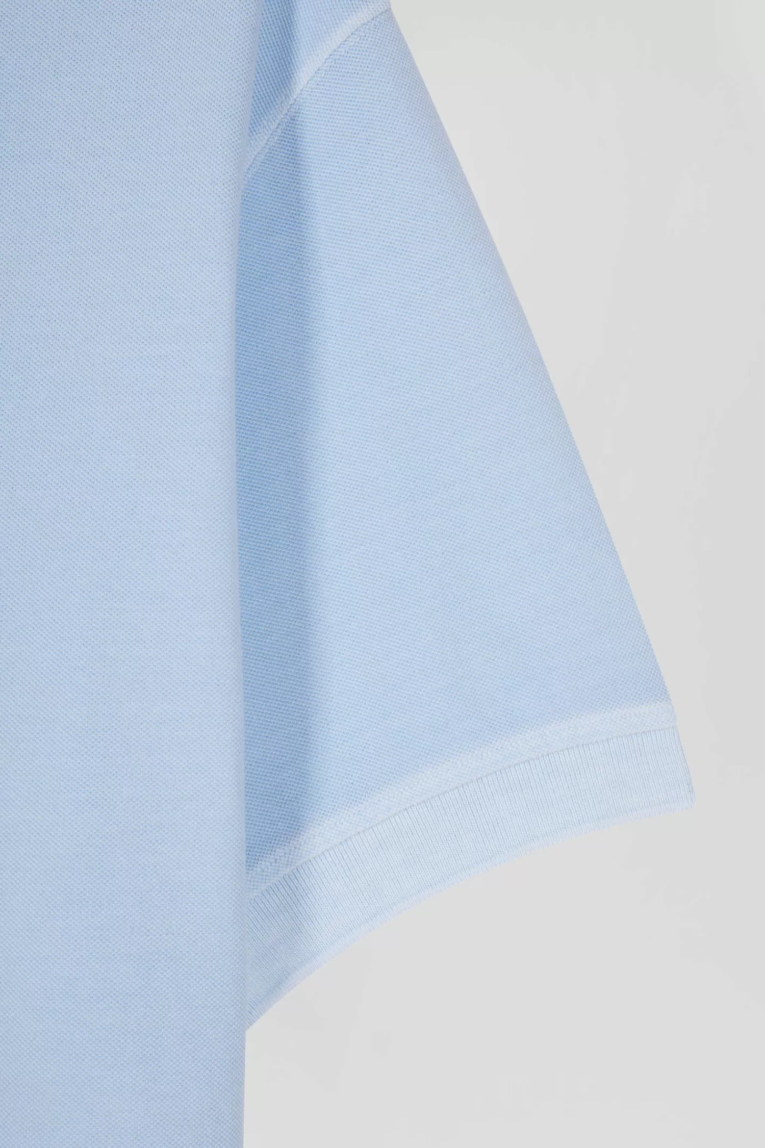oversized_sky_blue_unisex_shortsleeved_cotton_piqu_polo_shirt_11.webp Eden Park Oversized sky blue unisex short-sleeved cotton piqué polo shirt<Women Polos | Polos
