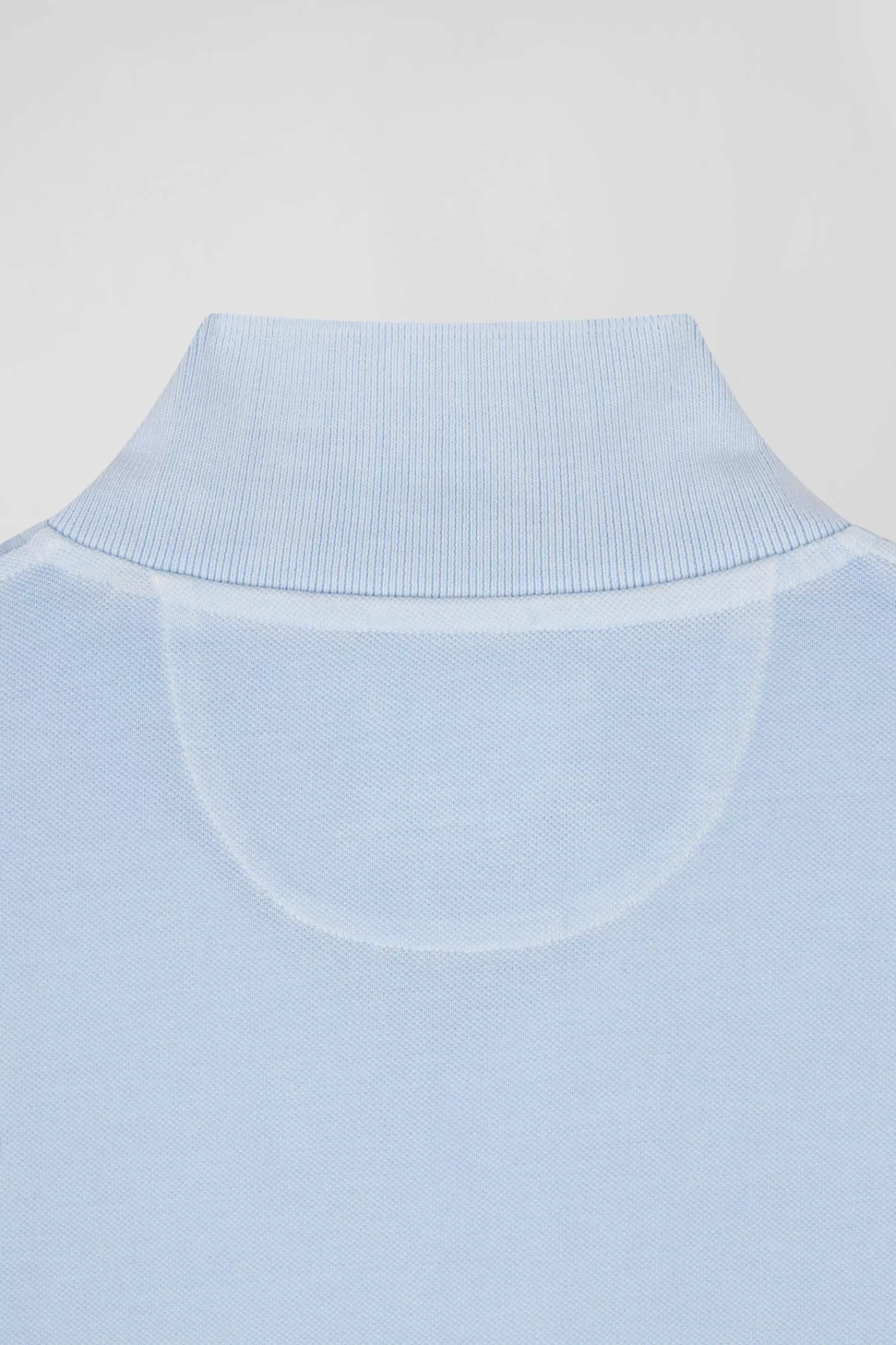 oversized_sky_blue_unisex_shortsleeved_cotton_piqu_polo_shirt_12.webp Eden Park Oversized sky blue unisex short-sleeved cotton piqué polo shirt<Women Polos | Polos