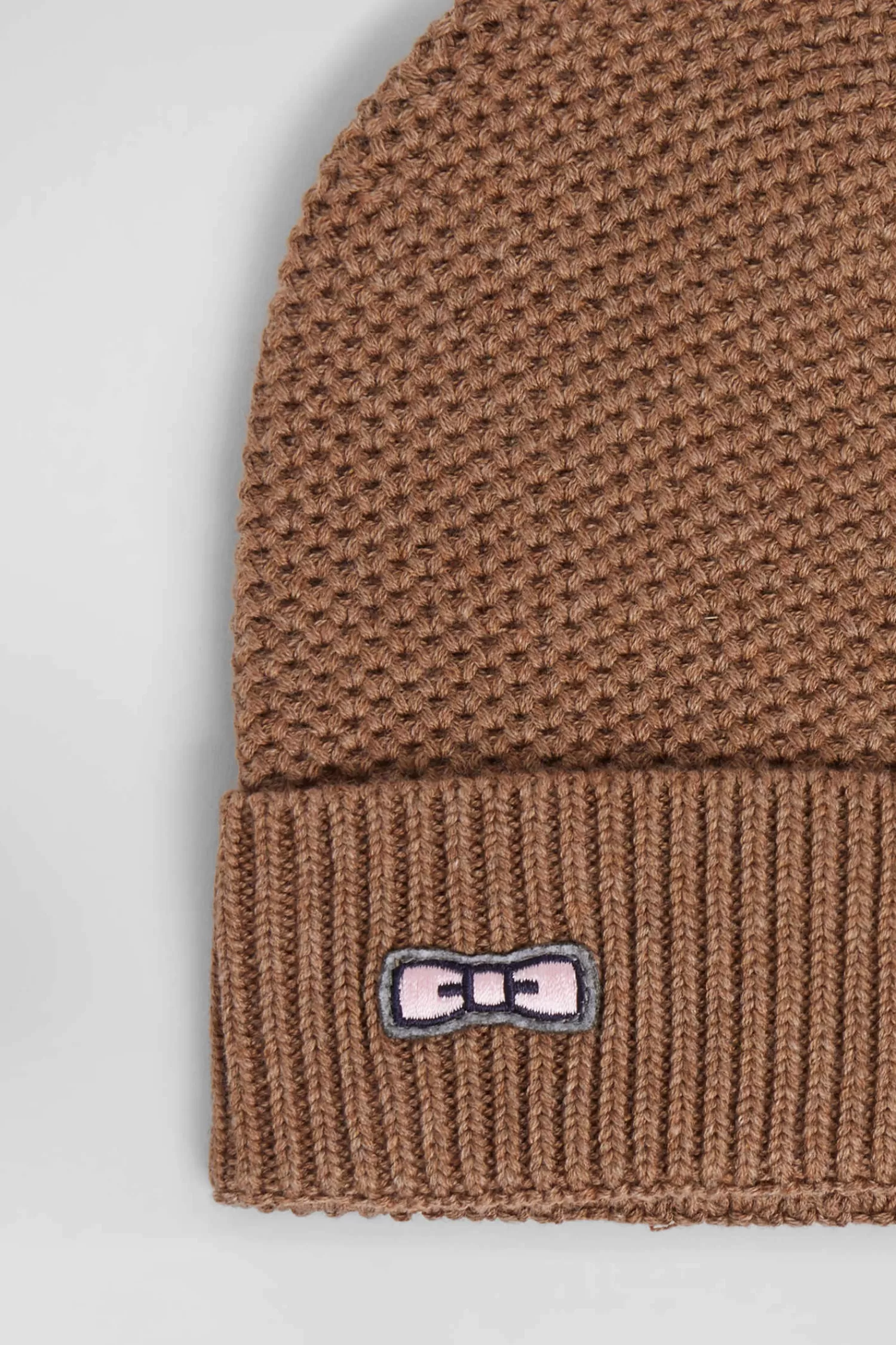 plain_camel_cotton_beanie_with_bow_tie_embroidery_3.webp Eden Park Plain camel cotton beanie with bow tie embroidery<Kids Kids
