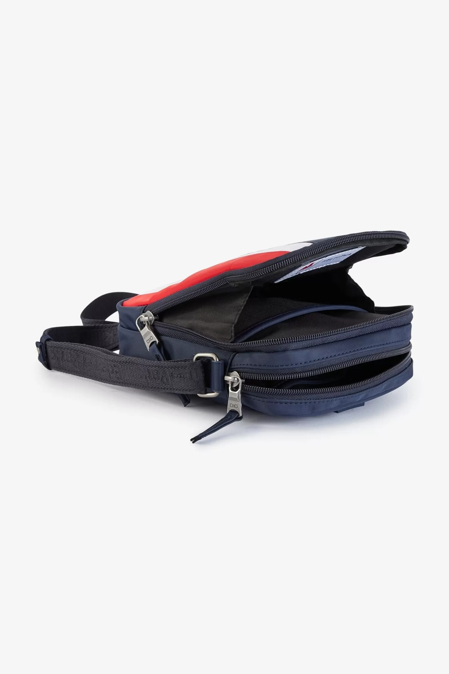 rectangular_messenger_bag_with_tricolour_france_xv_3.webp Eden Park Rectangular messenger bag with tricolour France XV< Bags