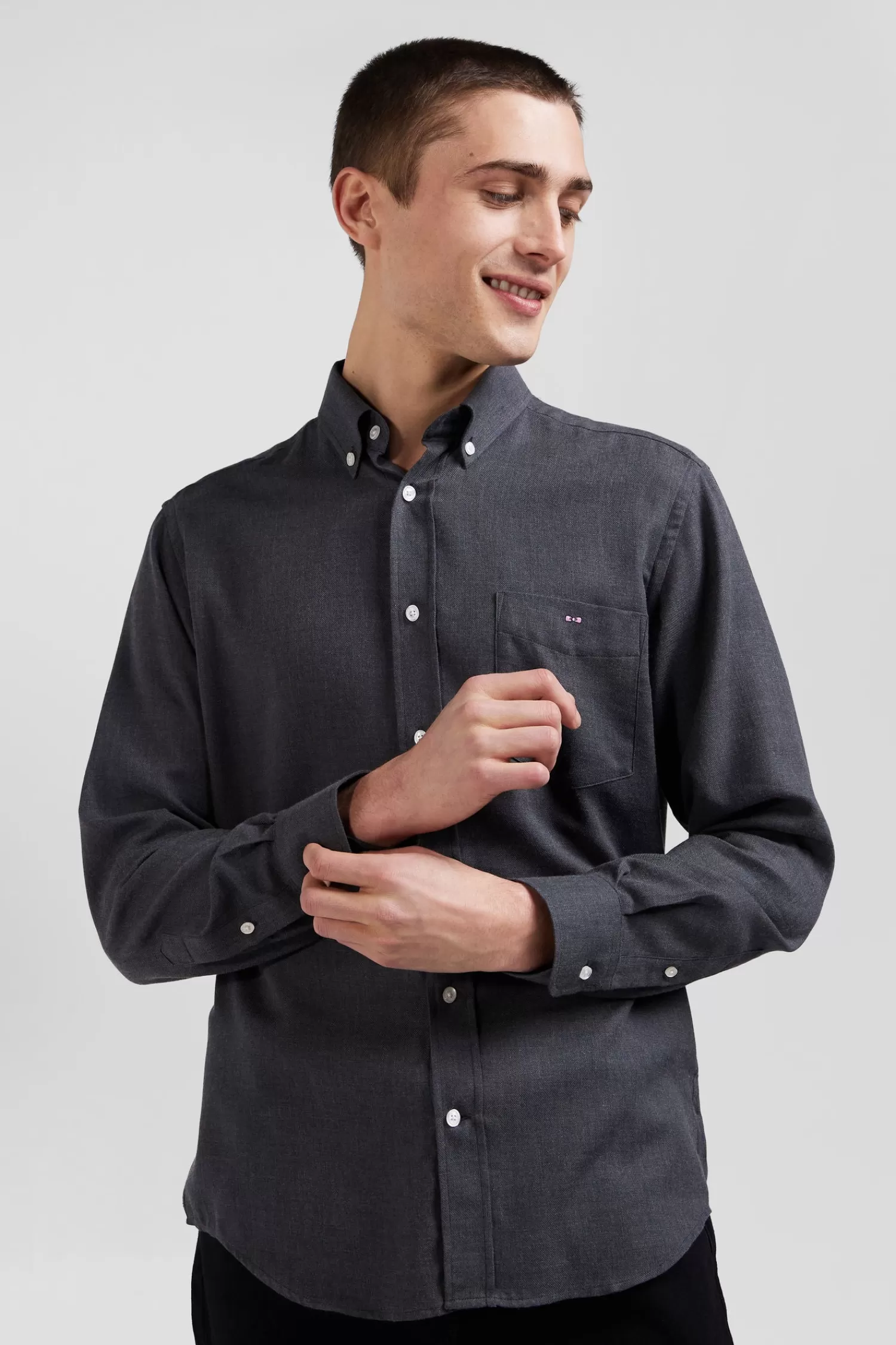 regular_anthracite_grey_cotton_and_cashmere_twill_shirt_2.webp Eden Park Regular anthracite grey cotton and cashmere twill shirt< Shirts