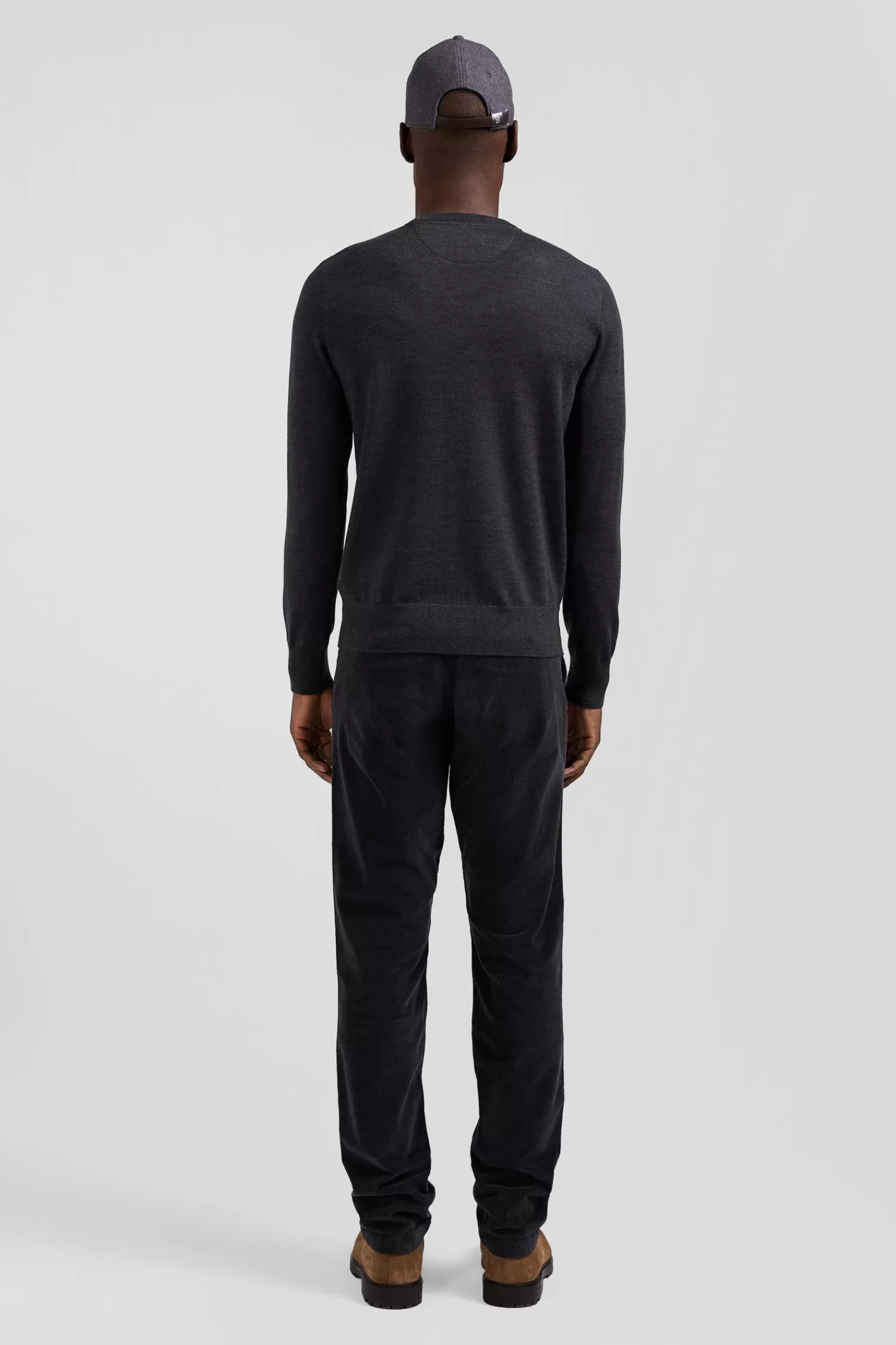 regular_anthracite_grey_merino_wool_vneck_jumper_5.webp Eden Park Regular anthracite grey merino wool V-neck jumper< Sweaters