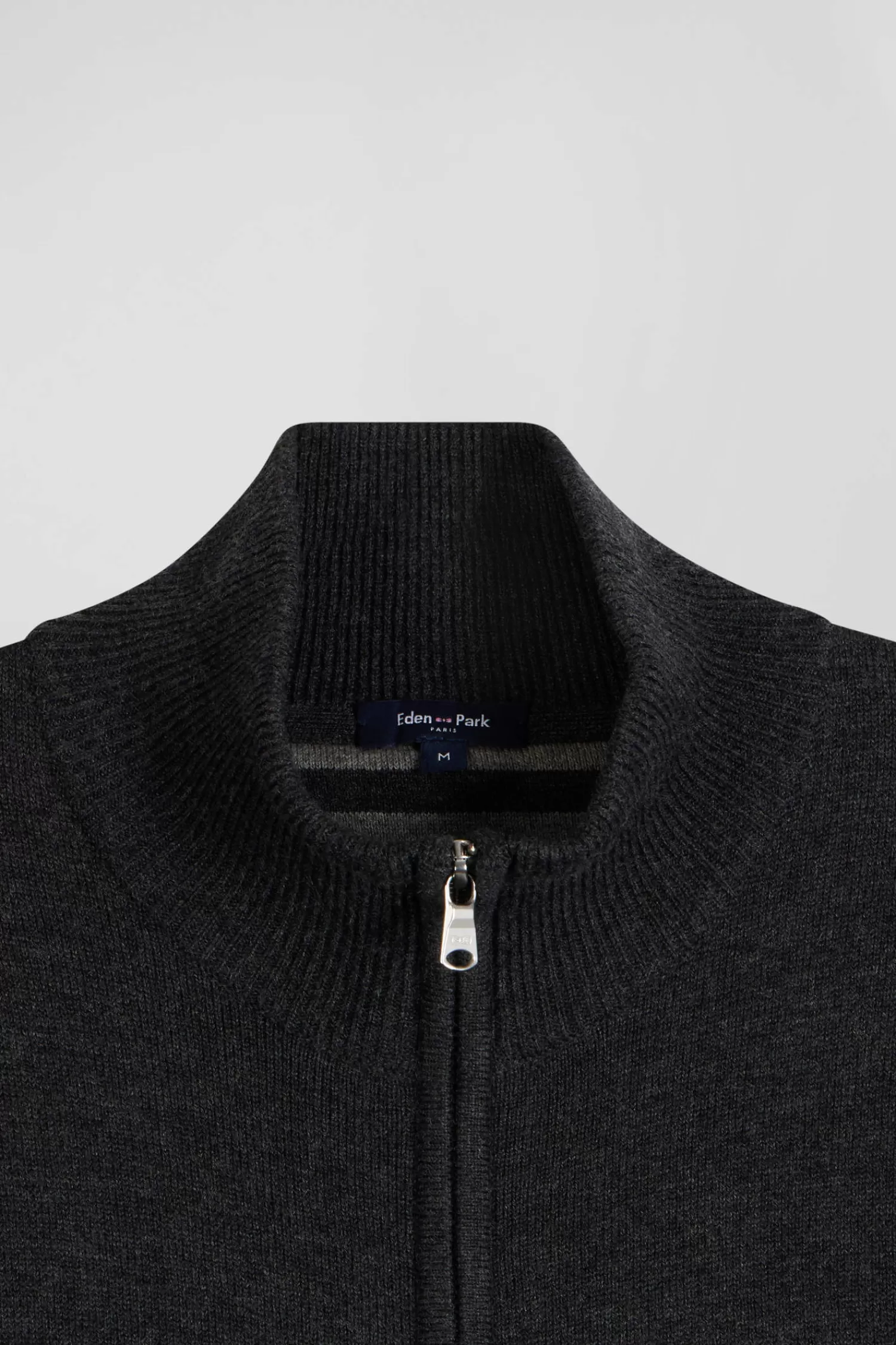regular_anthracite_grey_plain_wool_and_cotton_zipped_cardigan_6.webp Eden Park Regular anthracite grey plain wool and cotton zipped cardigan< Cardigans