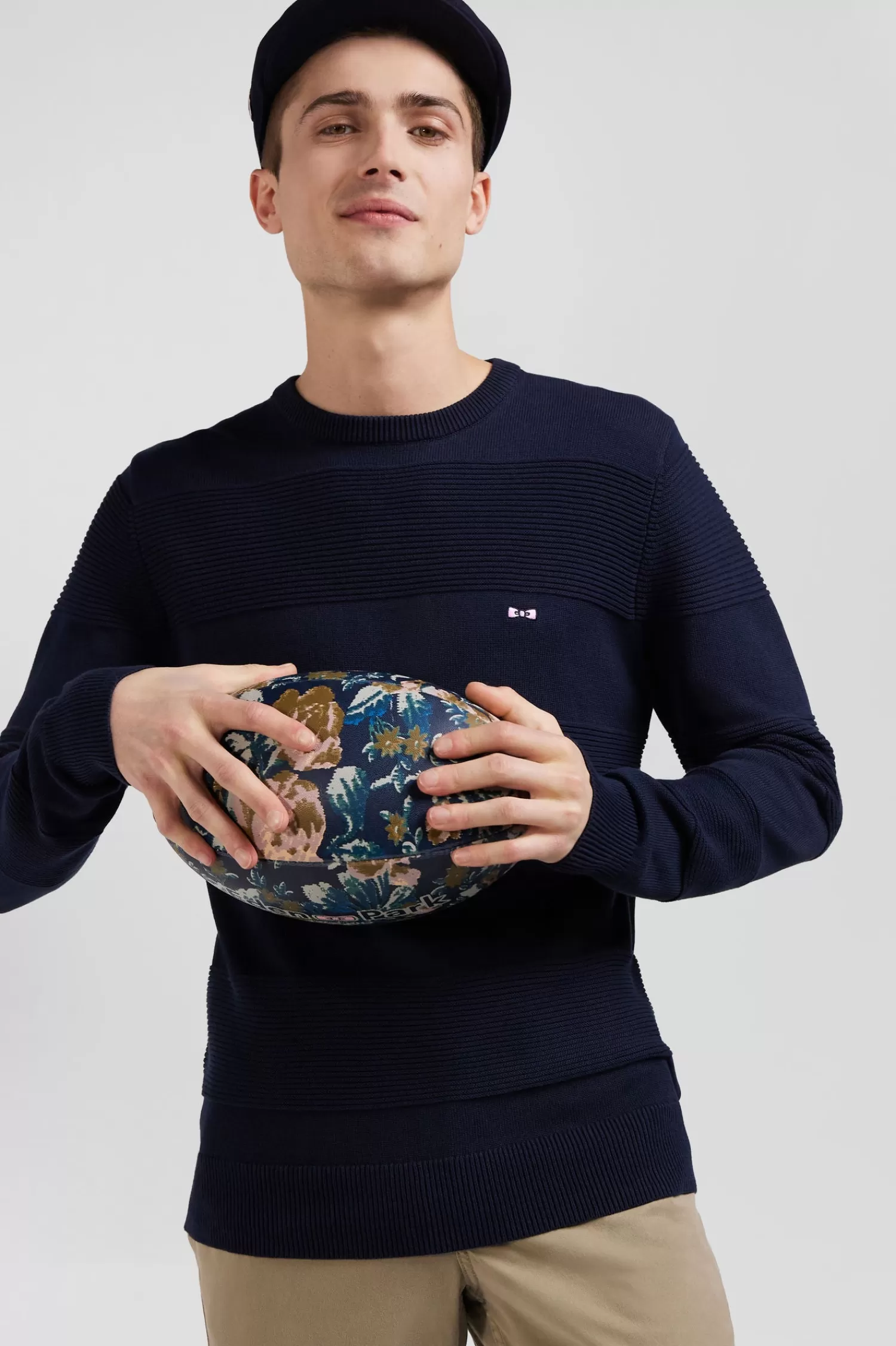 regular_beige_chino_trousers_in_stretch_cotton_gabardine_5.webp Eden Park Regular beige chino trousers in stretch cotton gabardine< Pants